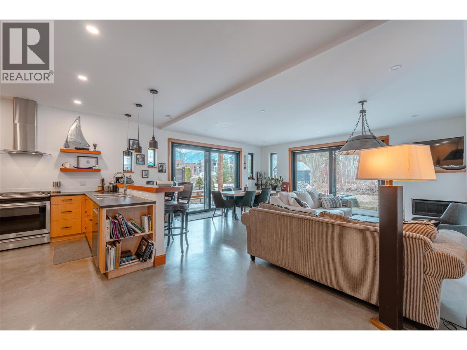 1849 Hay Road, Revelstoke, British Columbia  V0E 2S1 - Photo 7 - 10381003