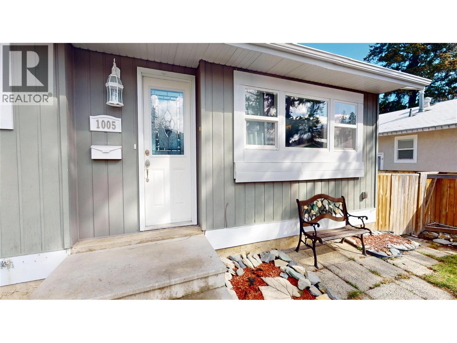 1005 16 Avenue S, Cranbrook, British Columbia  V1C 3A3 - Photo 3 - 10381693