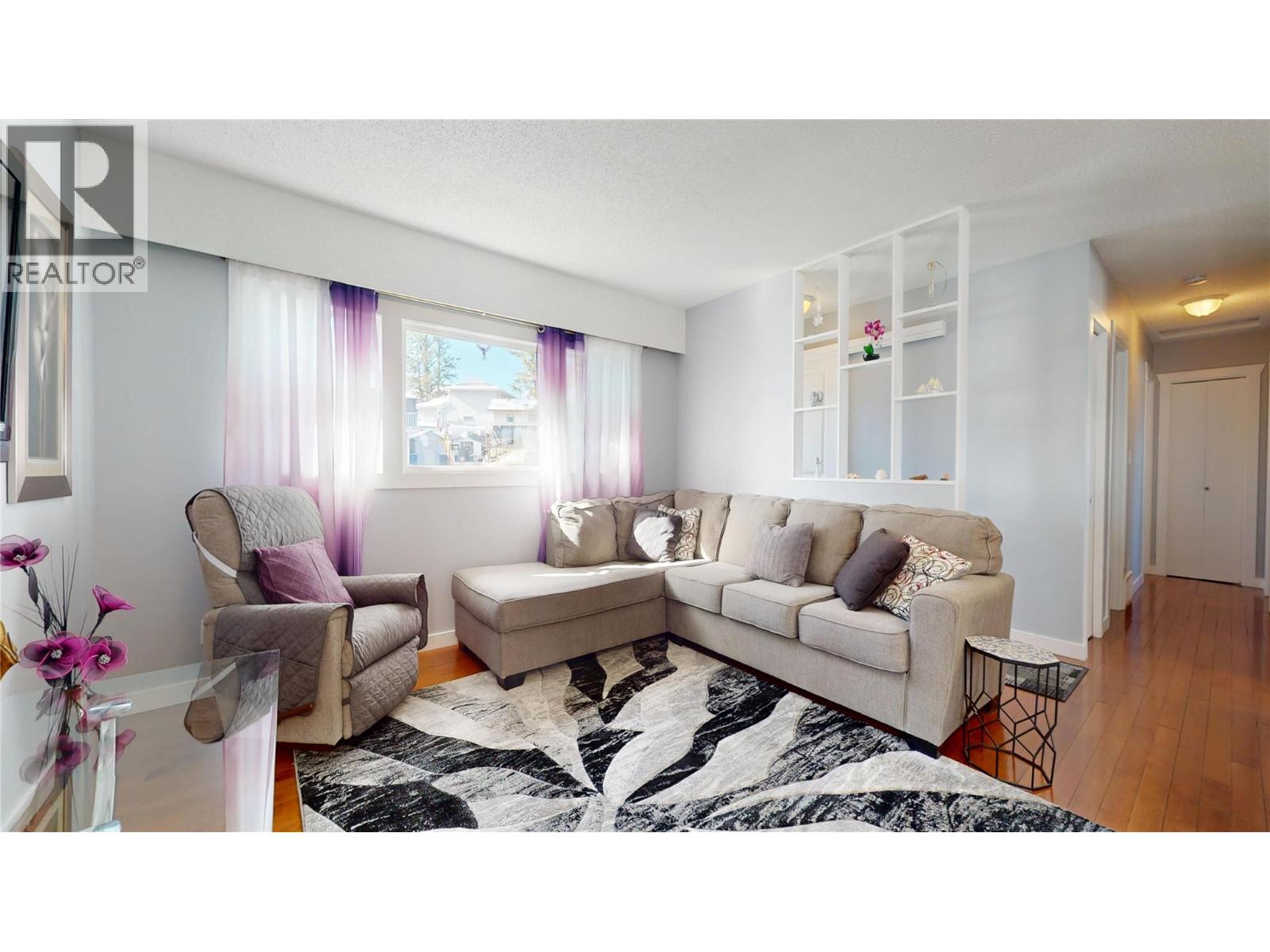 1005 16 Avenue S, Cranbrook, British Columbia  V1C 3A3 - Photo 8 - 10381693