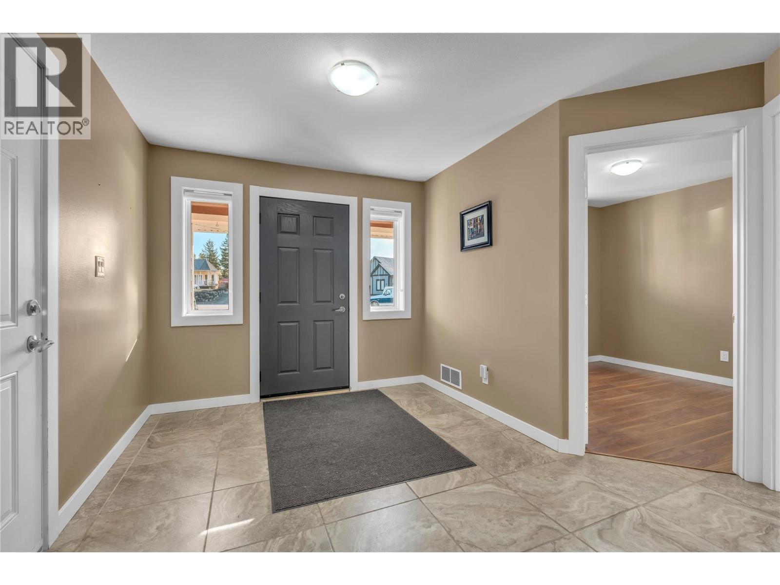 216 Westridge Court, Princeton, British Columbia  V0X 1W0 - Photo 4 - 10379850