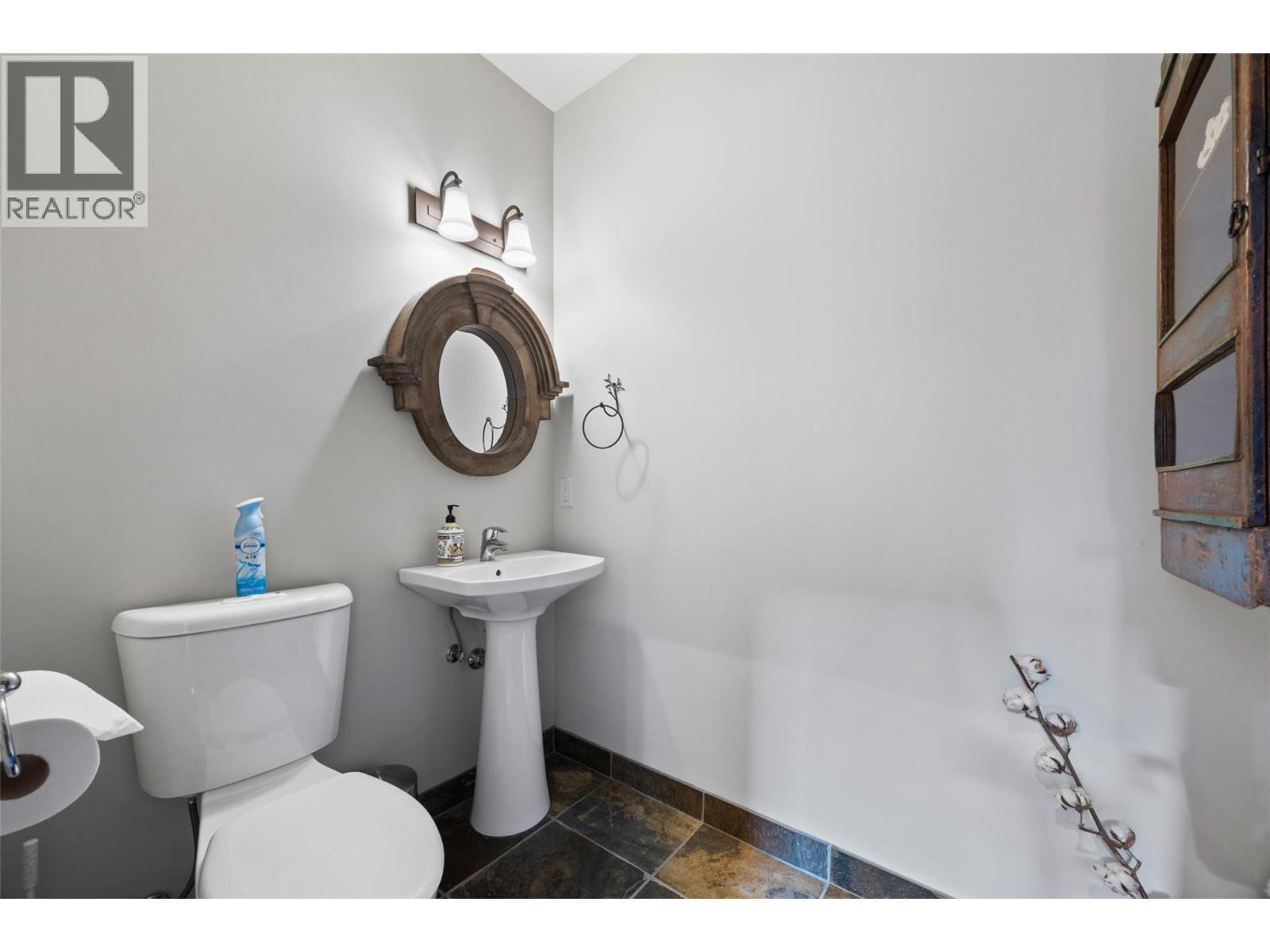 5040 Valley Drive Unit# 16, Sun Peaks, British Columbia  V0E 5N0 - Photo 20 - 10378461