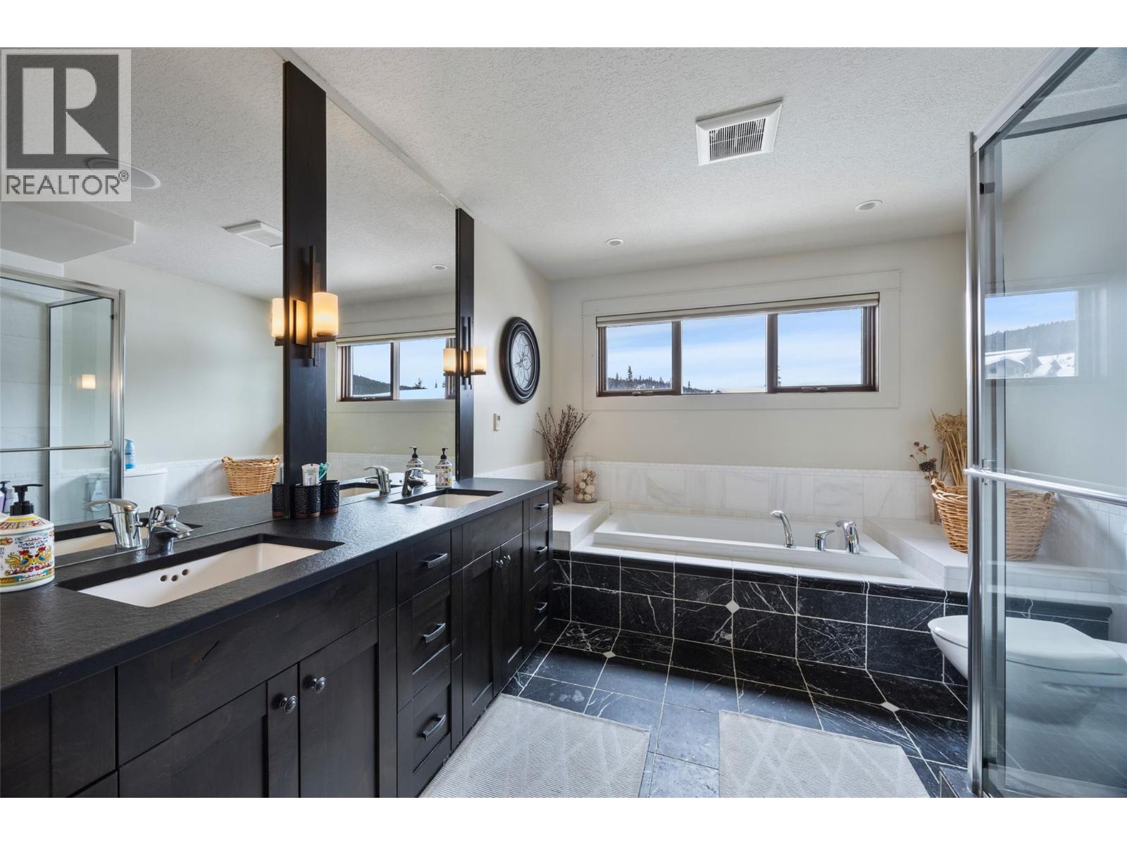 5040 Valley Drive Unit# 16, Sun Peaks, British Columbia  V0E 5N0 - Photo 29 - 10378461