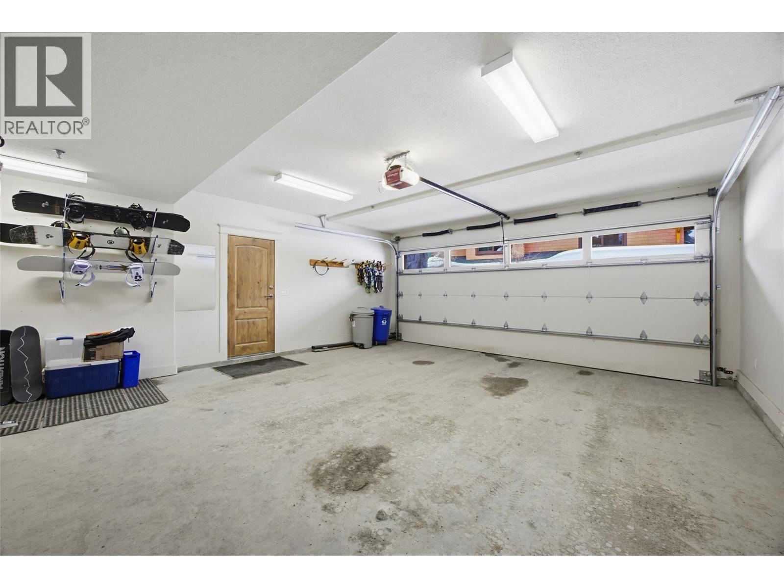 5040 Valley Drive Unit# 16, Sun Peaks, British Columbia  V0E 5N0 - Photo 37 - 10378461