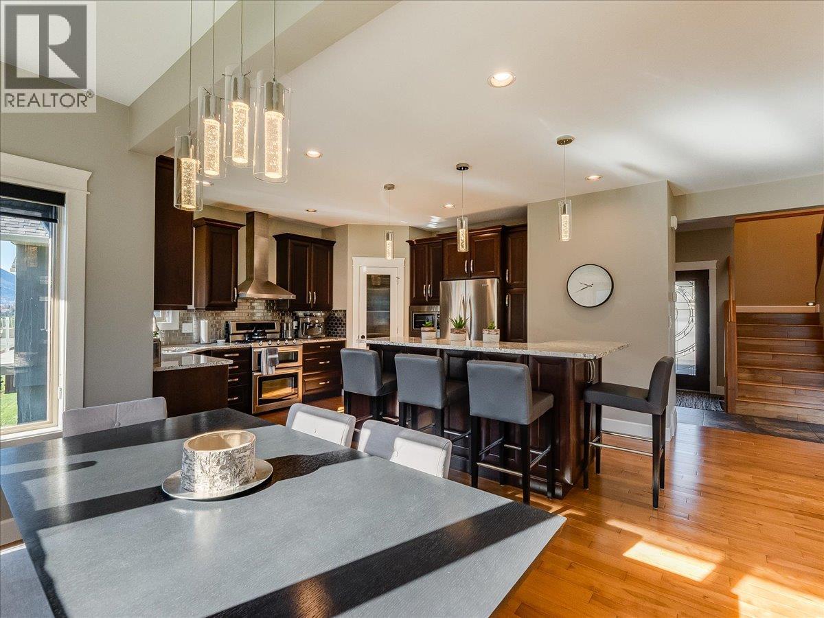 3733 Williston Road, Castlegar, British Columbia  V1N 4Y4 - Photo 16 - 10381545