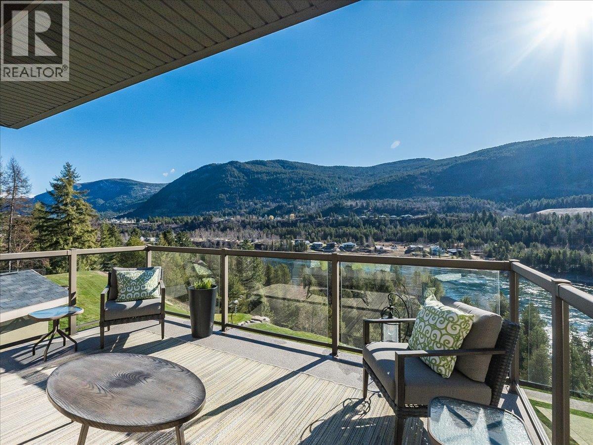 3733 Williston Road, Castlegar, British Columbia  V1N 4Y4 - Photo 21 - 10381545