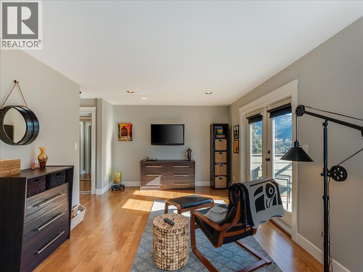 3733 Williston Road, Castlegar, British Columbia  V1N 4Y4 - Photo 36 - 10381545