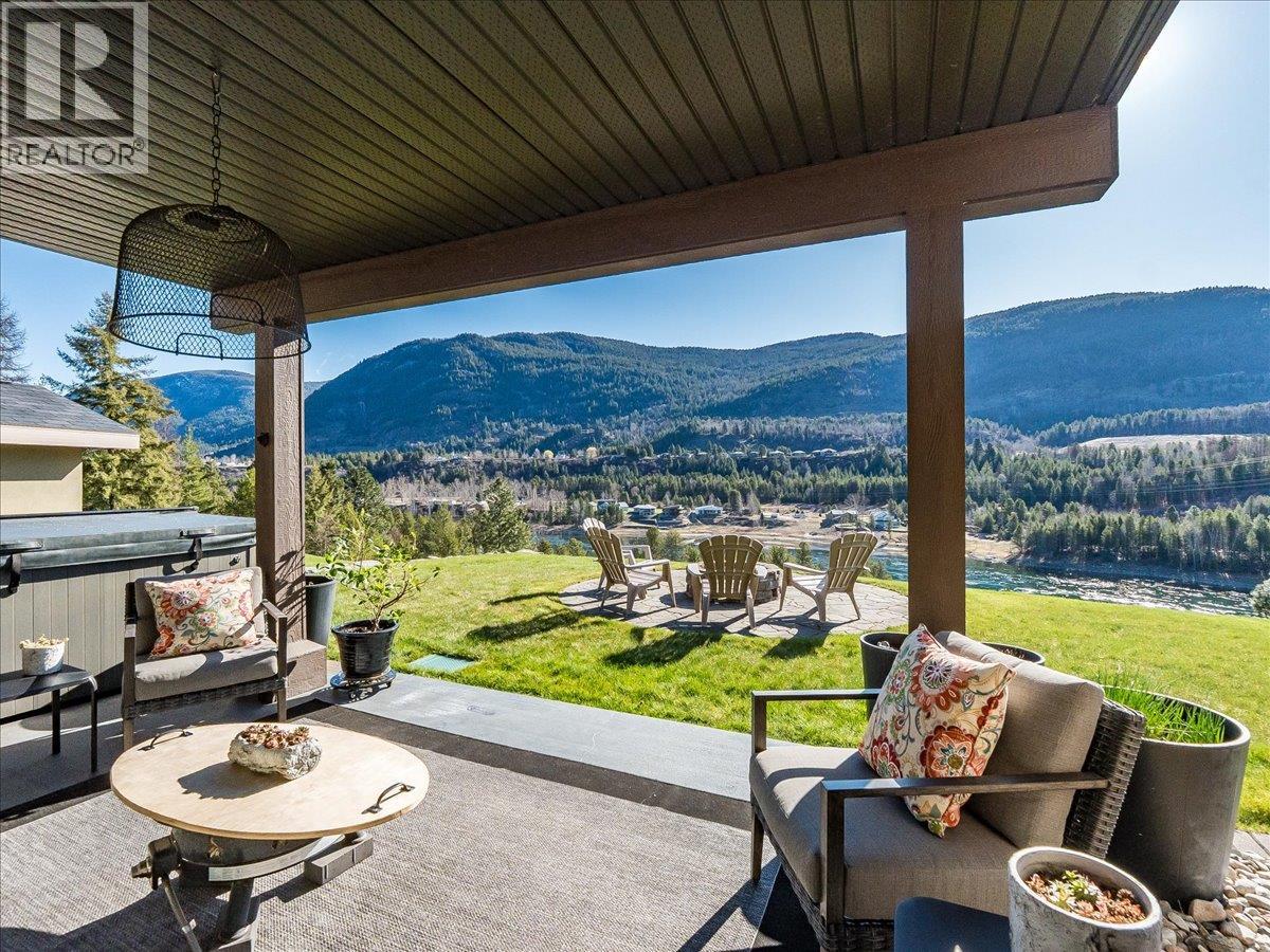 3733 Williston Road, Castlegar, British Columbia  V1N 4Y4 - Photo 80 - 10381545