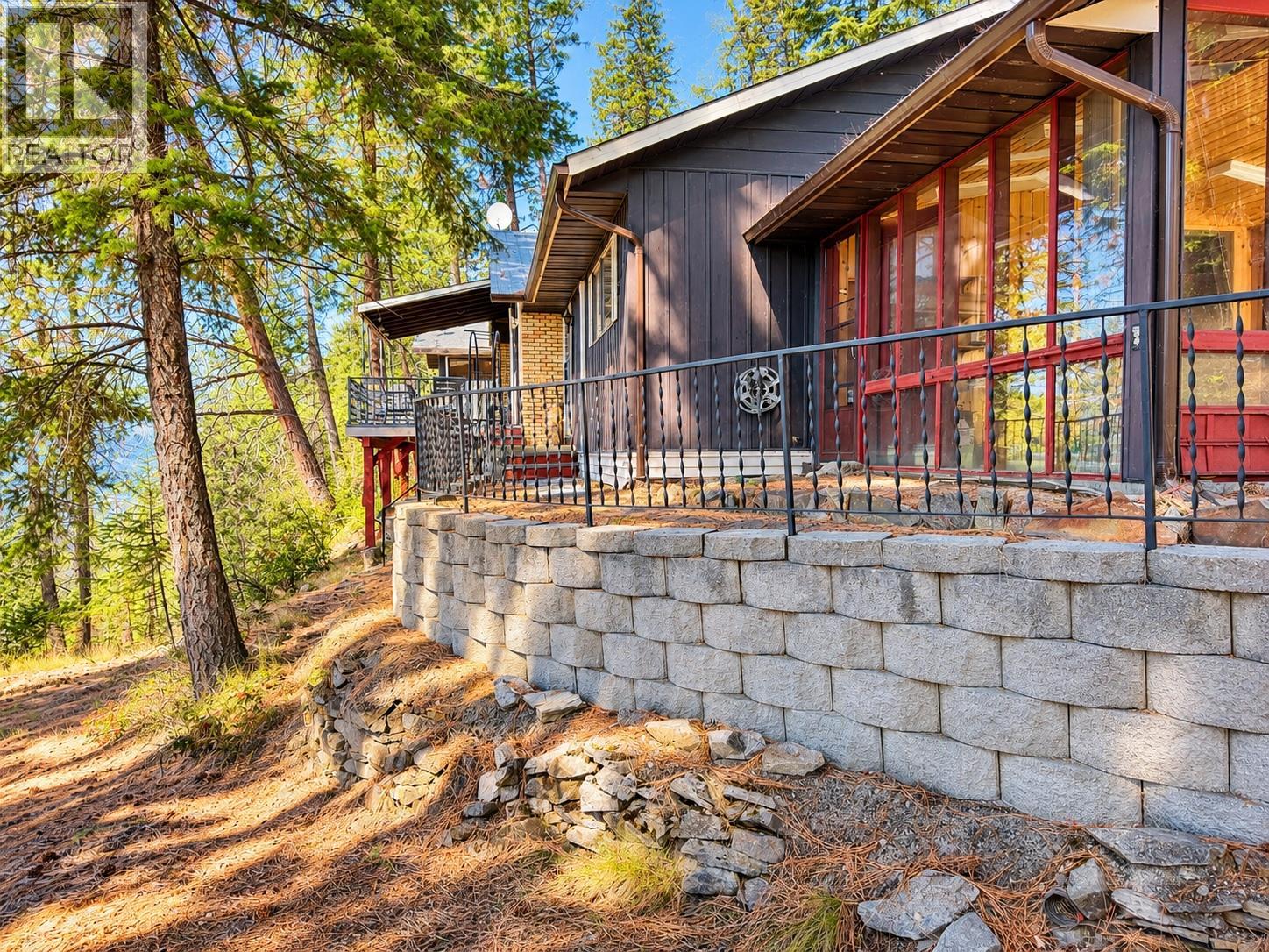 9779 3a Highway, Kuskanook, British Columbia  V0B 1A1 - Photo 24 - 10381697