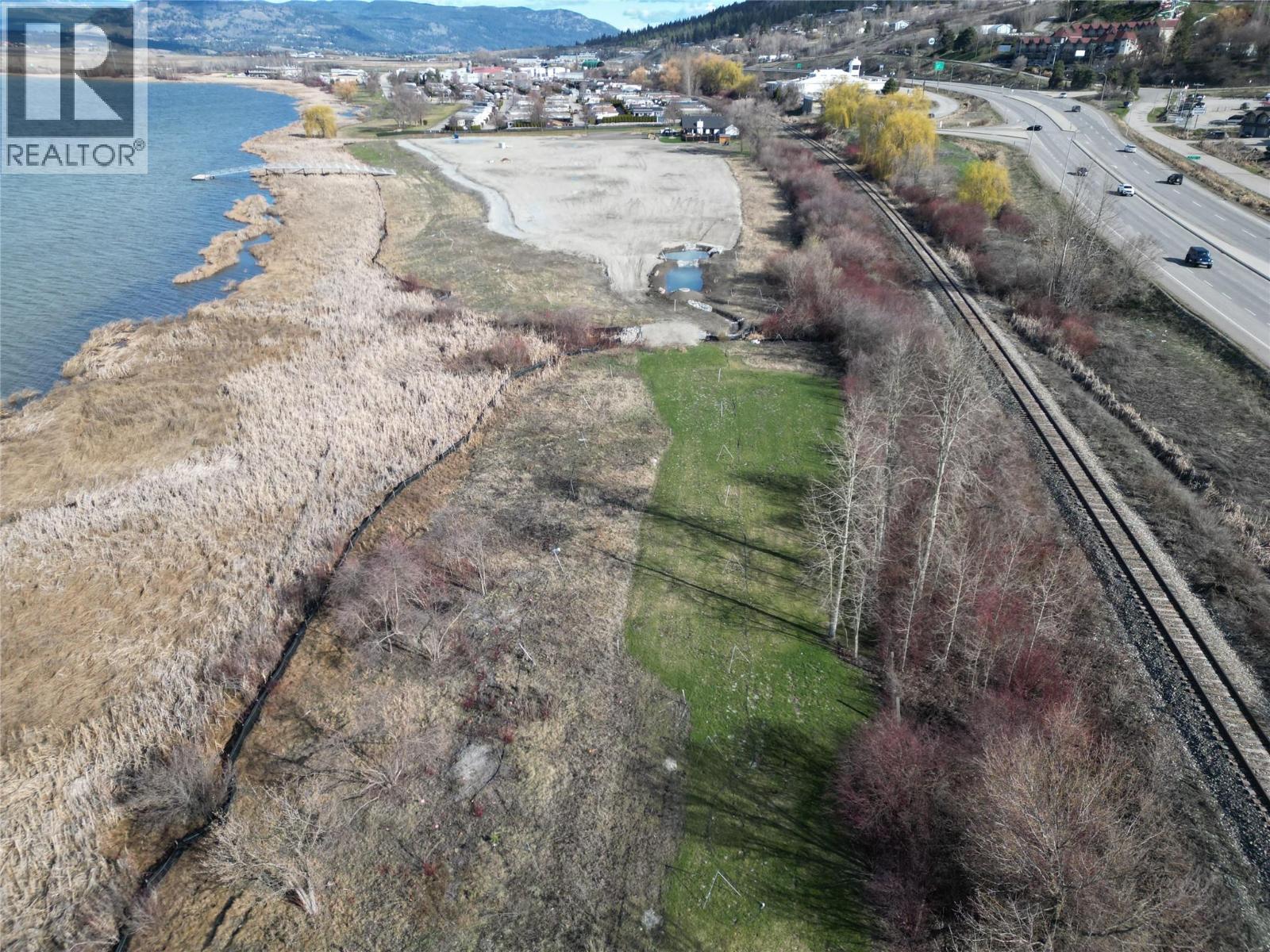 7850 Redwing Road, Vernon, British Columbia  V1B 3W6 - Photo 10 - 10381658