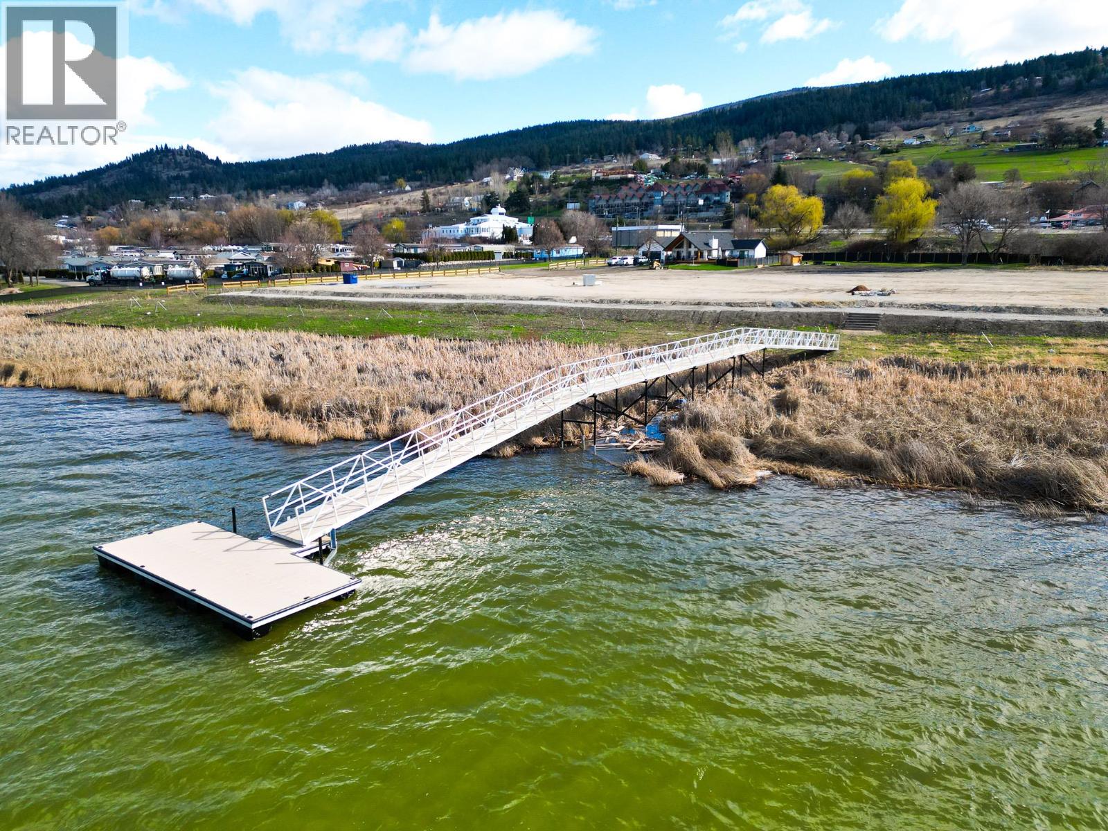 7850 Redwing Road, Vernon, British Columbia  V1B 3W6 - Photo 4 - 10381658