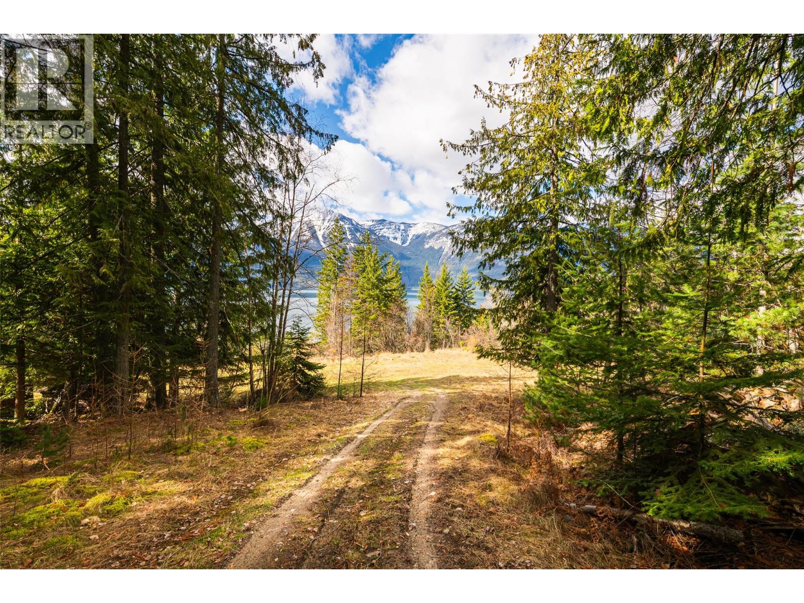 13625 & 13631 Mountain Shores Road, Boswell, British Columbia  V0B 1A0 - Photo 10 - 10381383