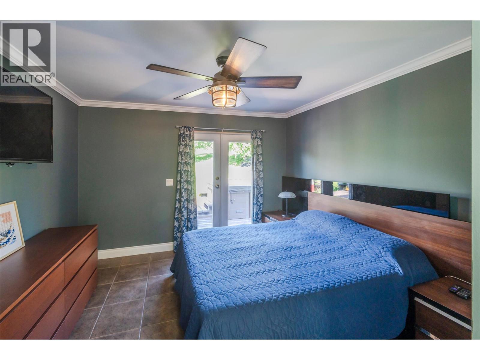 808 Vedette Drive, Penticton, British Columbia  V2A 8Y3 - Photo 5 - 10381707