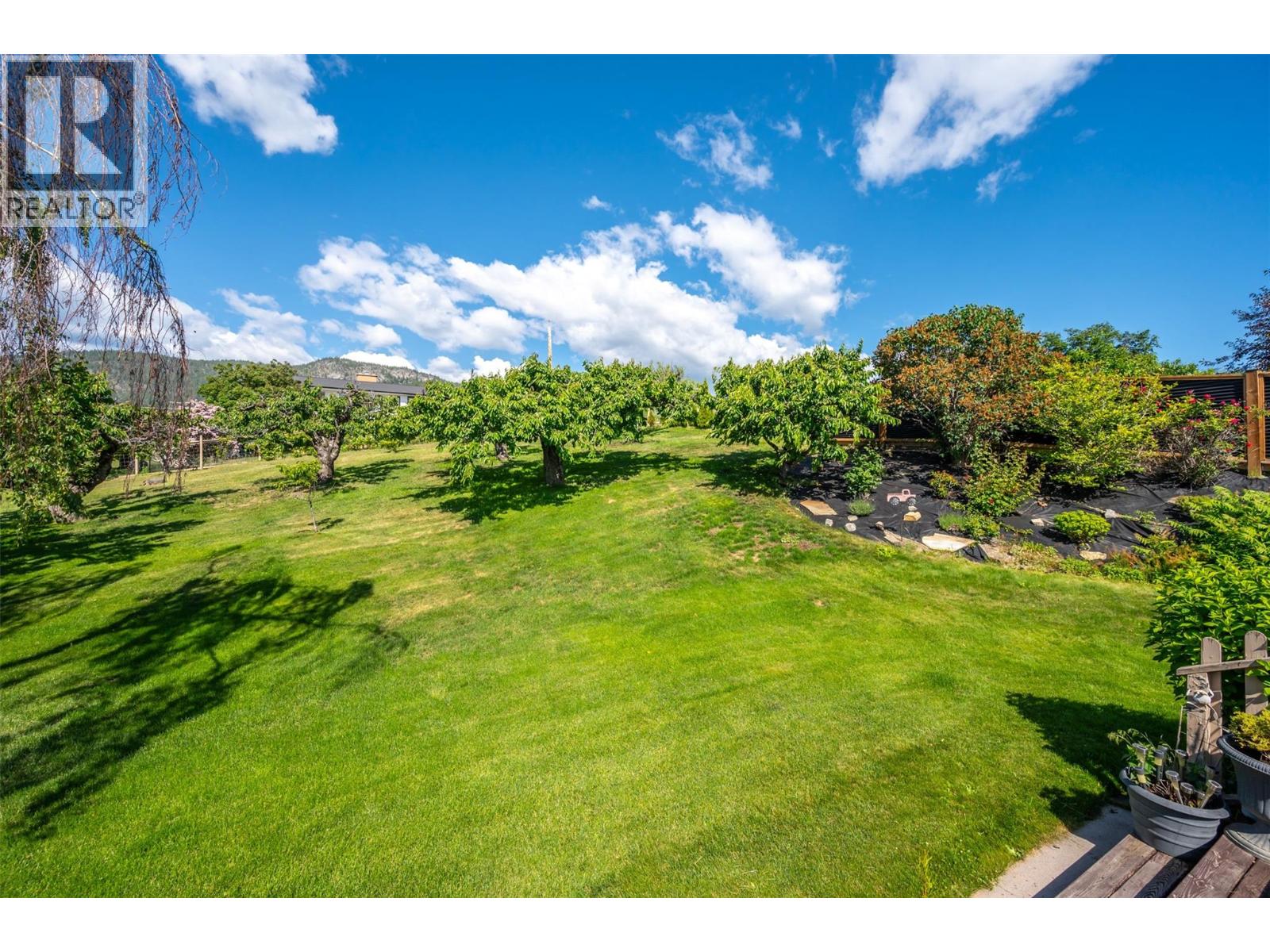 808 Vedette Drive, Penticton, British Columbia  V2A 8Y3 - Photo 8 - 10381707