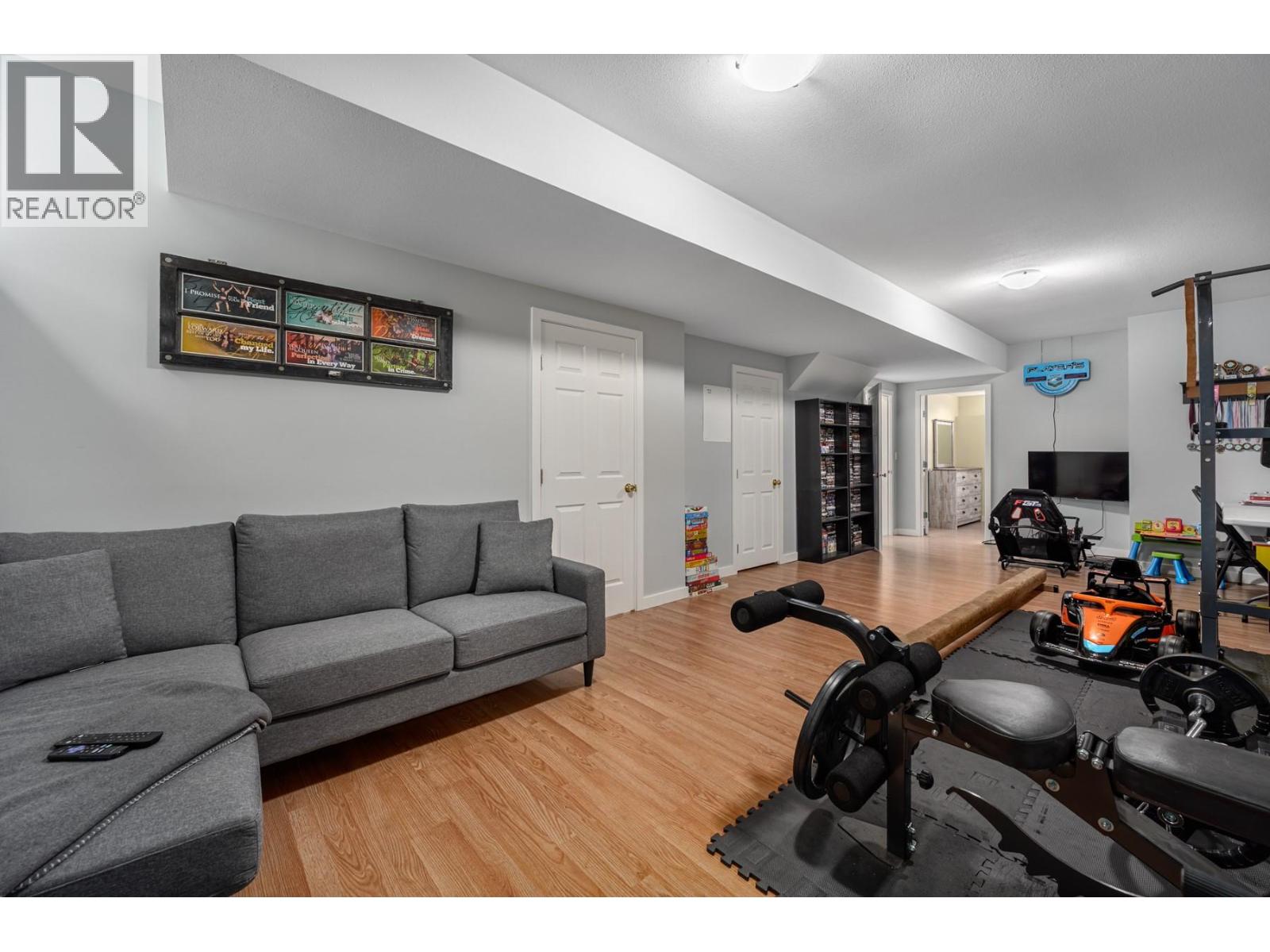 2007 Saddleback Drive, Kamloops, British Columbia  V2B 0A6 - Photo 24 - 10380620