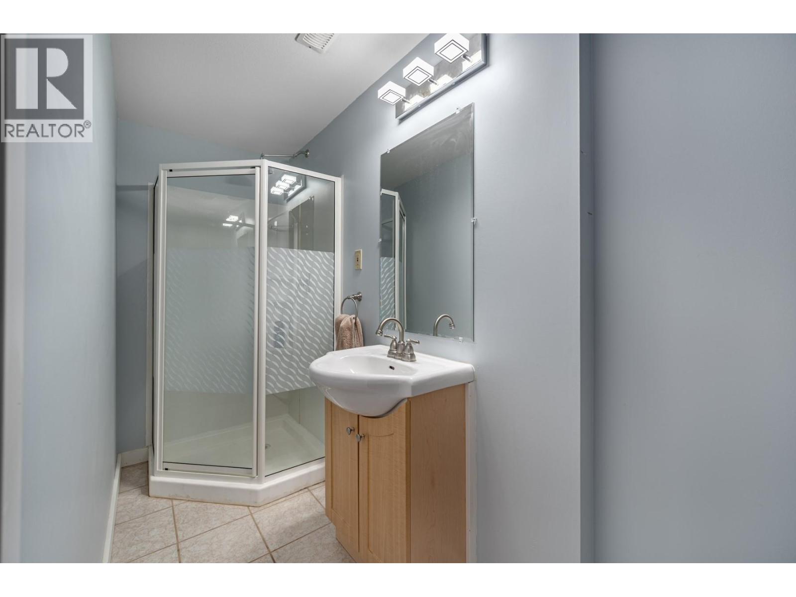 2007 Saddleback Drive, Kamloops, British Columbia  V2B 0A6 - Photo 25 - 10380620