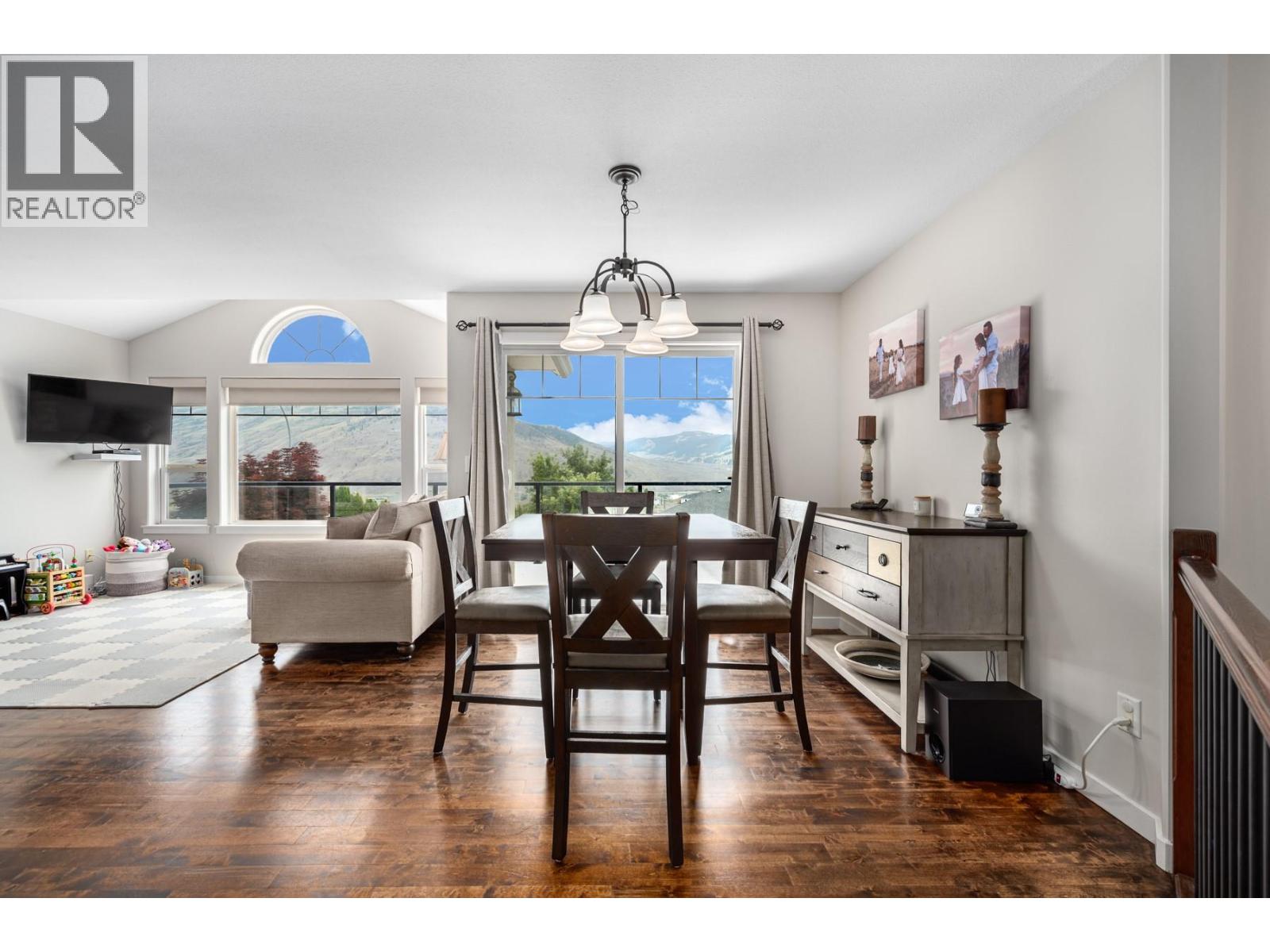 2007 Saddleback Drive, Kamloops, British Columbia  V2B 0A6 - Photo 7 - 10380620