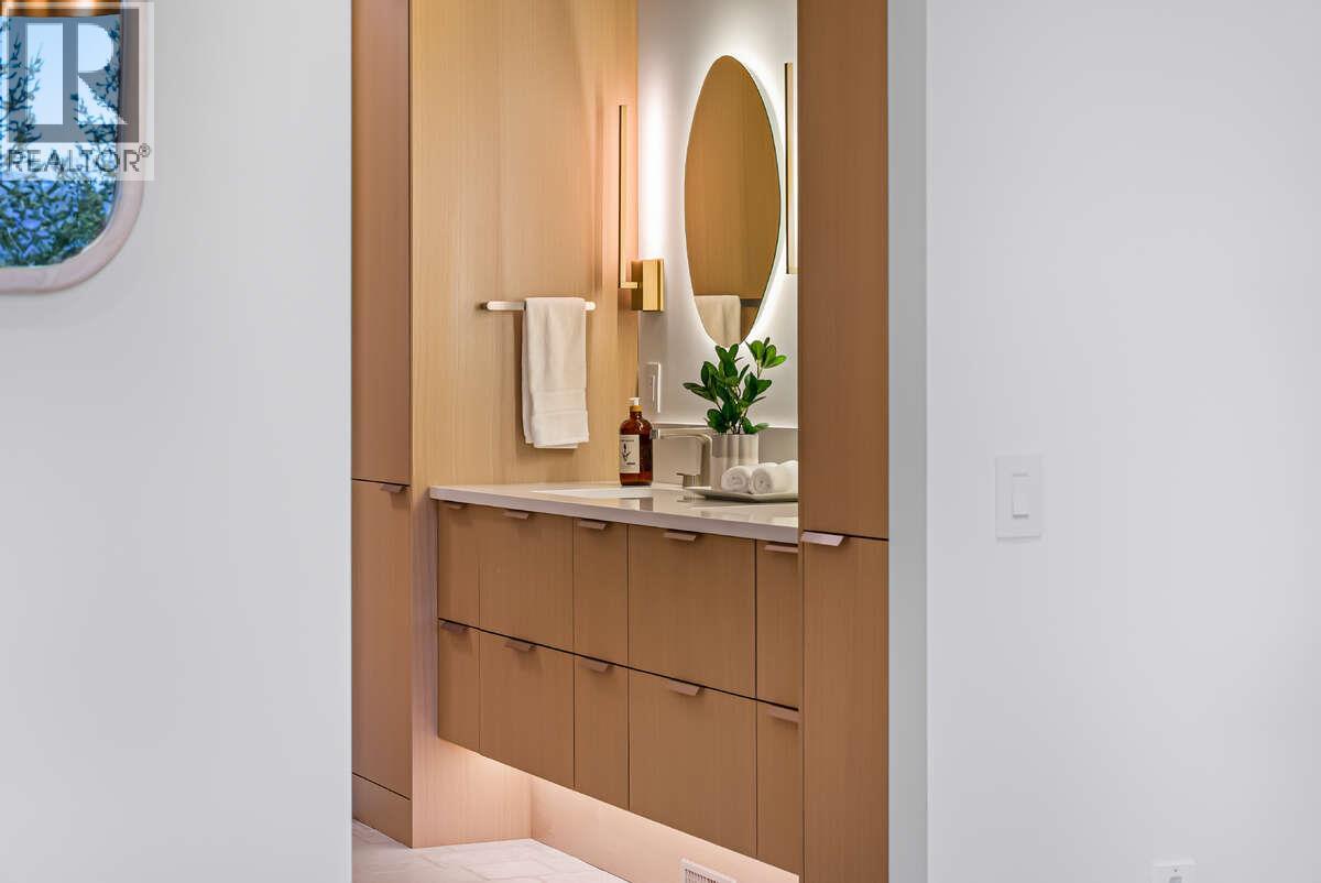 862 Predator Ridge Drive, Vernon, British Columbia  V1H 1G4 - Photo 22 - 10381731