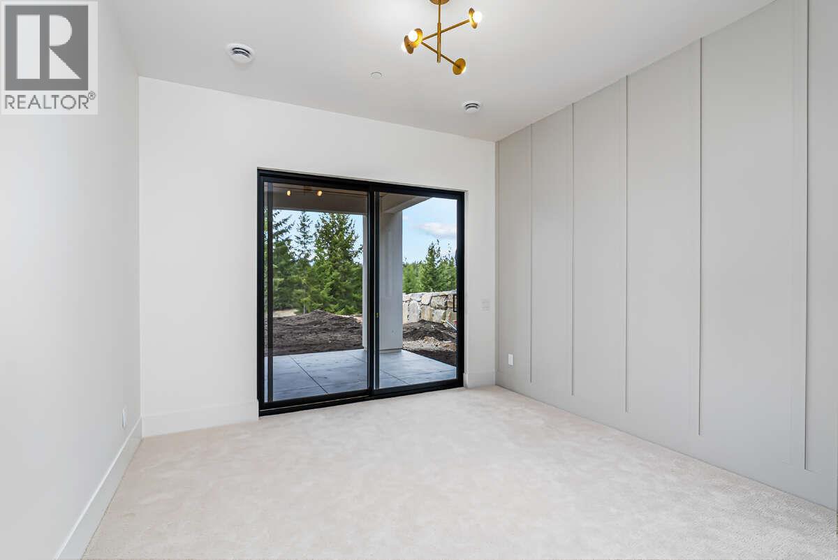 862 Predator Ridge Drive, Vernon, British Columbia  V1H 1G4 - Photo 32 - 10381731