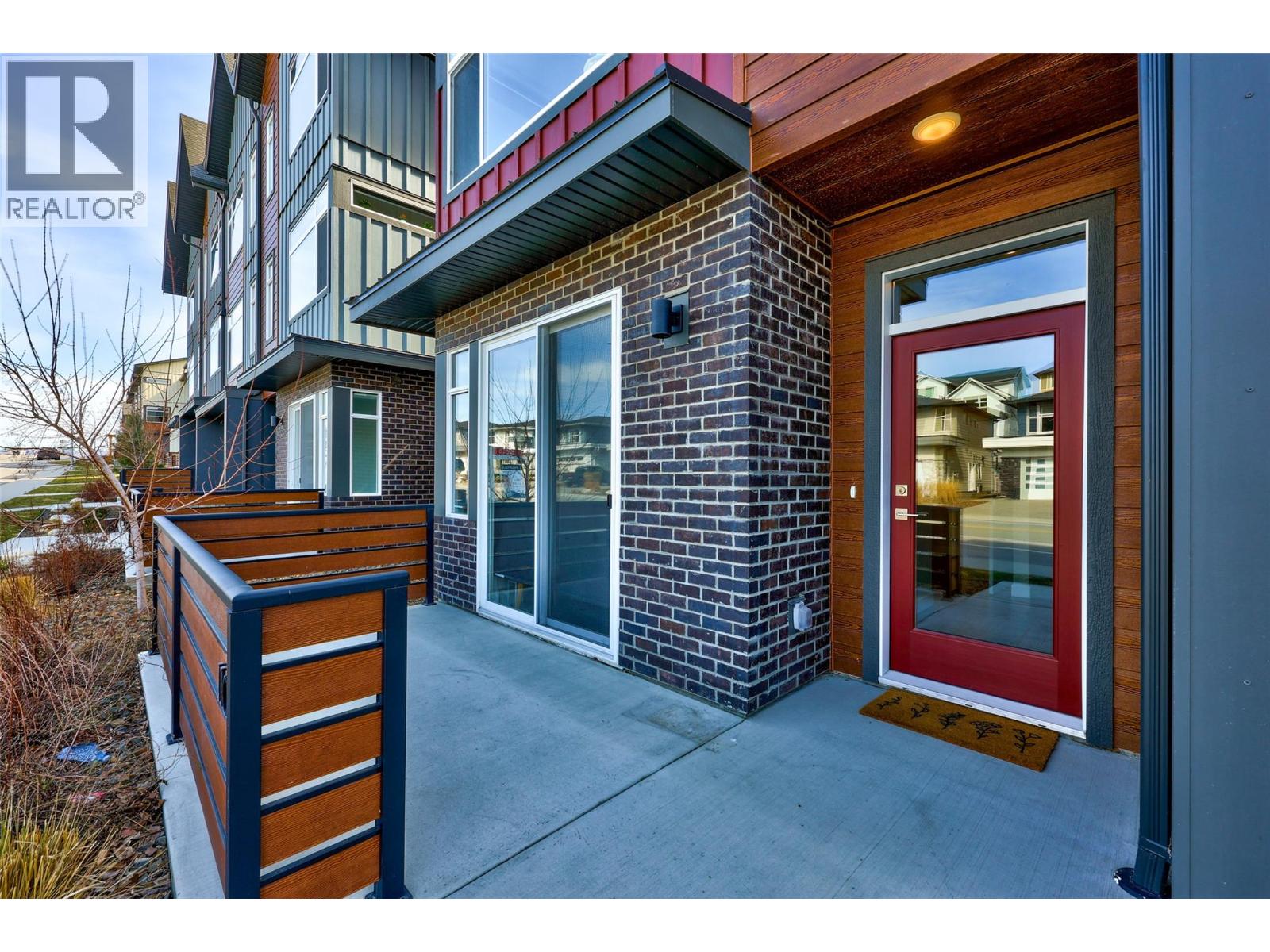 1901 Qu'appelle Boulevard Unit# 110, Kamloops, British Columbia  V2E 0C9 - Photo 2 - 10381717