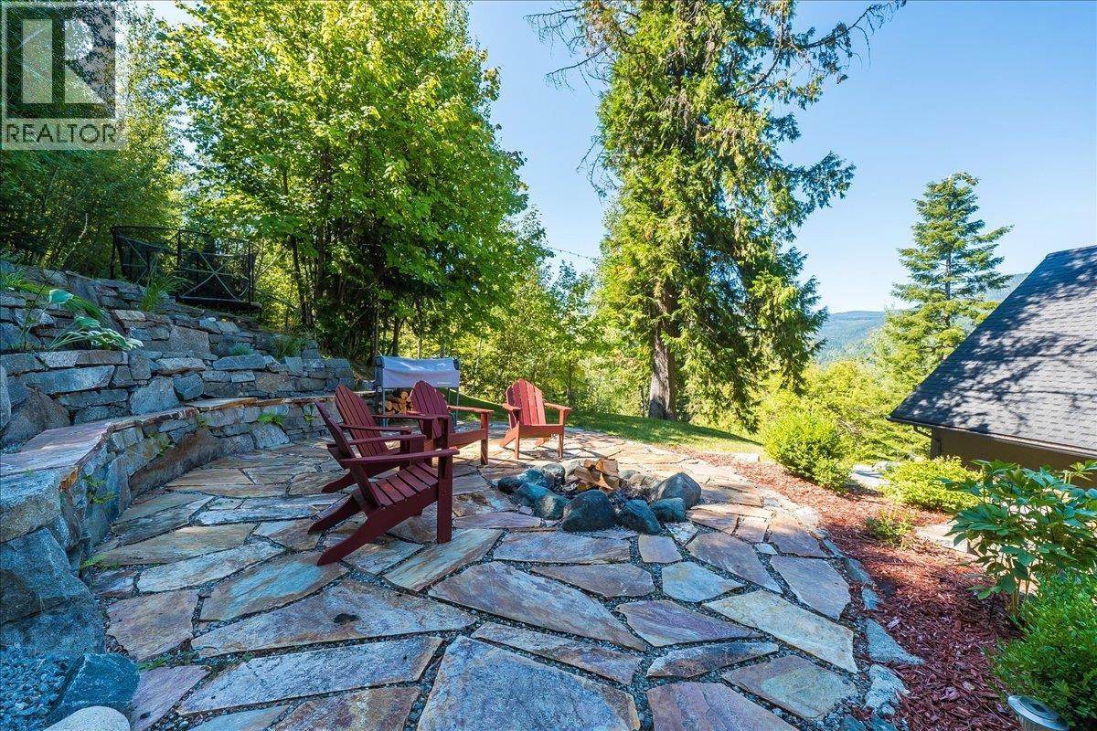 3213 Vindusky Road, Nelson, British Columbia  V1L 6X7 - Photo 12 - 10381677