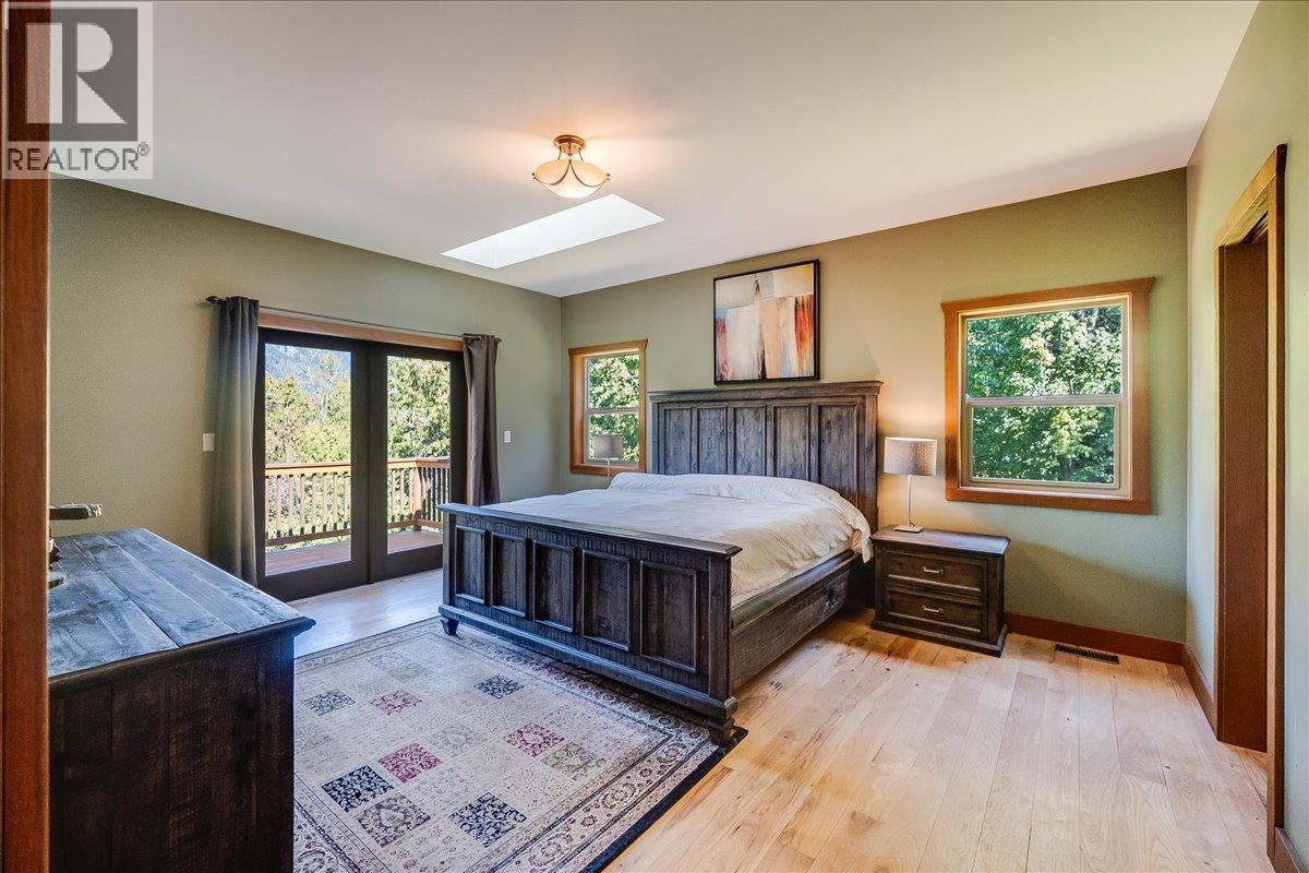 3213 Vindusky Road, Nelson, British Columbia  V1L 6X7 - Photo 25 - 10381677