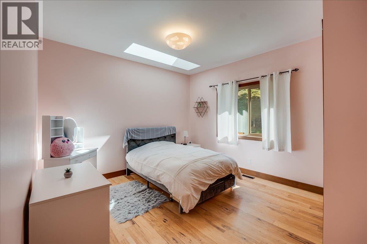 3213 Vindusky Road, Nelson, British Columbia  V1L 6X7 - Photo 36 - 10381677