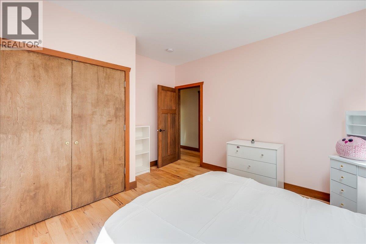 3213 Vindusky Road, Nelson, British Columbia  V1L 6X7 - Photo 37 - 10381677