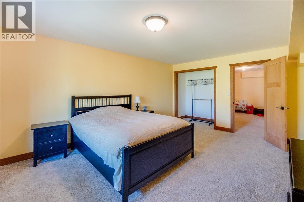 3213 Vindusky Road, Nelson, British Columbia  V1L 6X7 - Photo 45 - 10381677