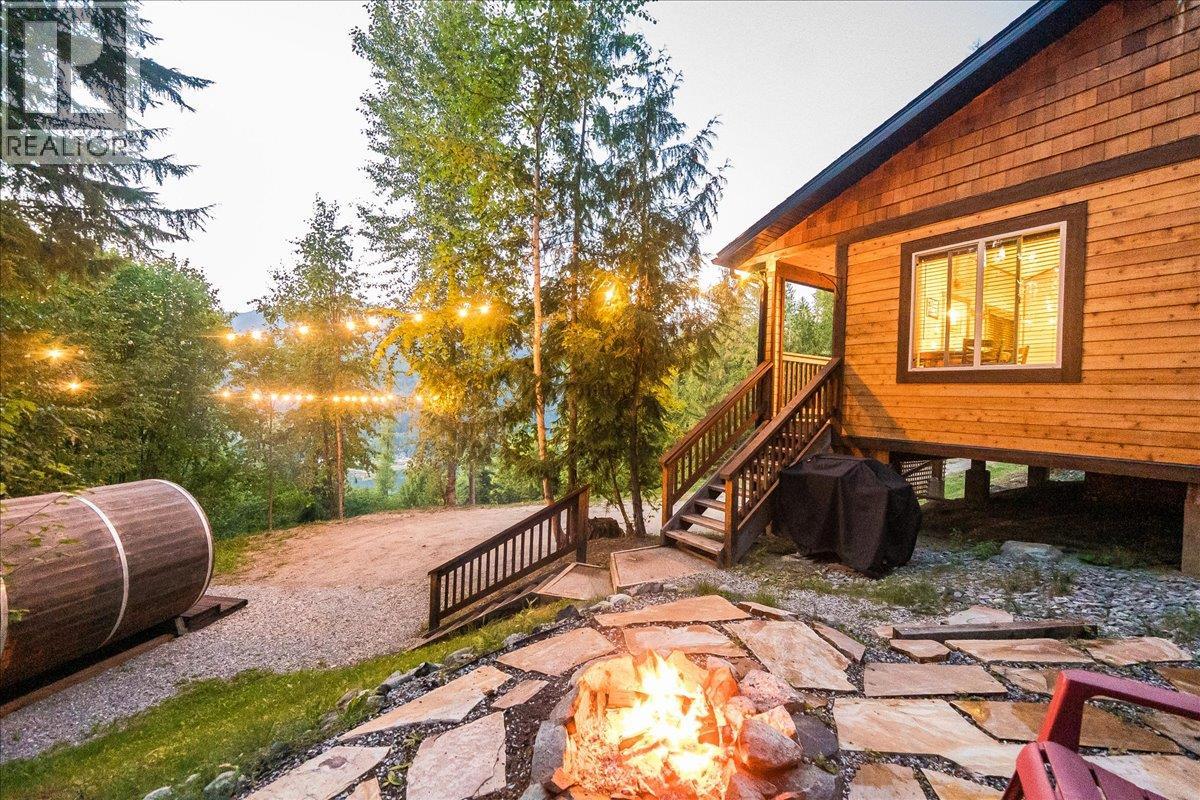 3213 Vindusky Road, Nelson, British Columbia  V1L 6X7 - Photo 46 - 10381677