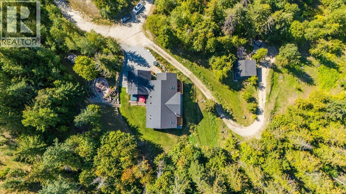 3213 Vindusky Road, Nelson, British Columbia  V1L 6X7 - Photo 6 - 10381677