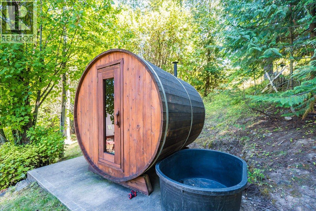 3213 Vindusky Road, Nelson, British Columbia  V1L 6X7 - Photo 63 - 10381677