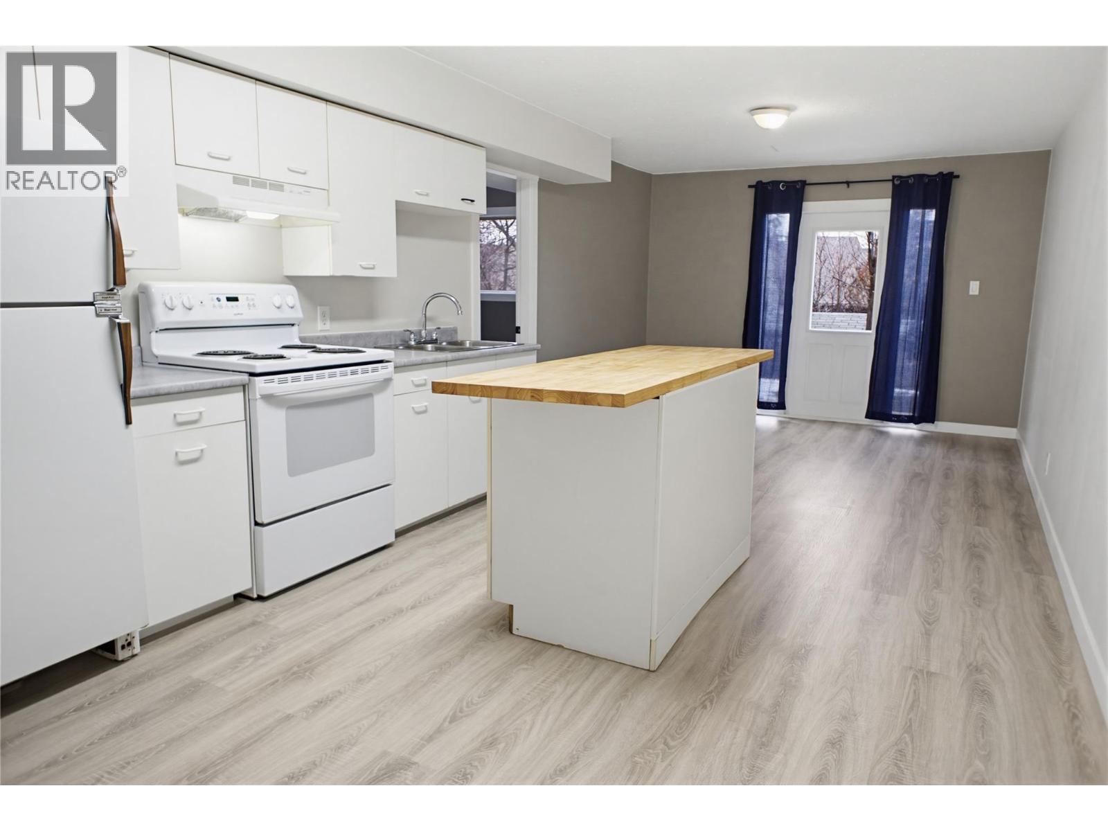 342 Monmouth Drive, Kamloops, British Columbia  V2E 1N7 - Photo 17 - 10381722