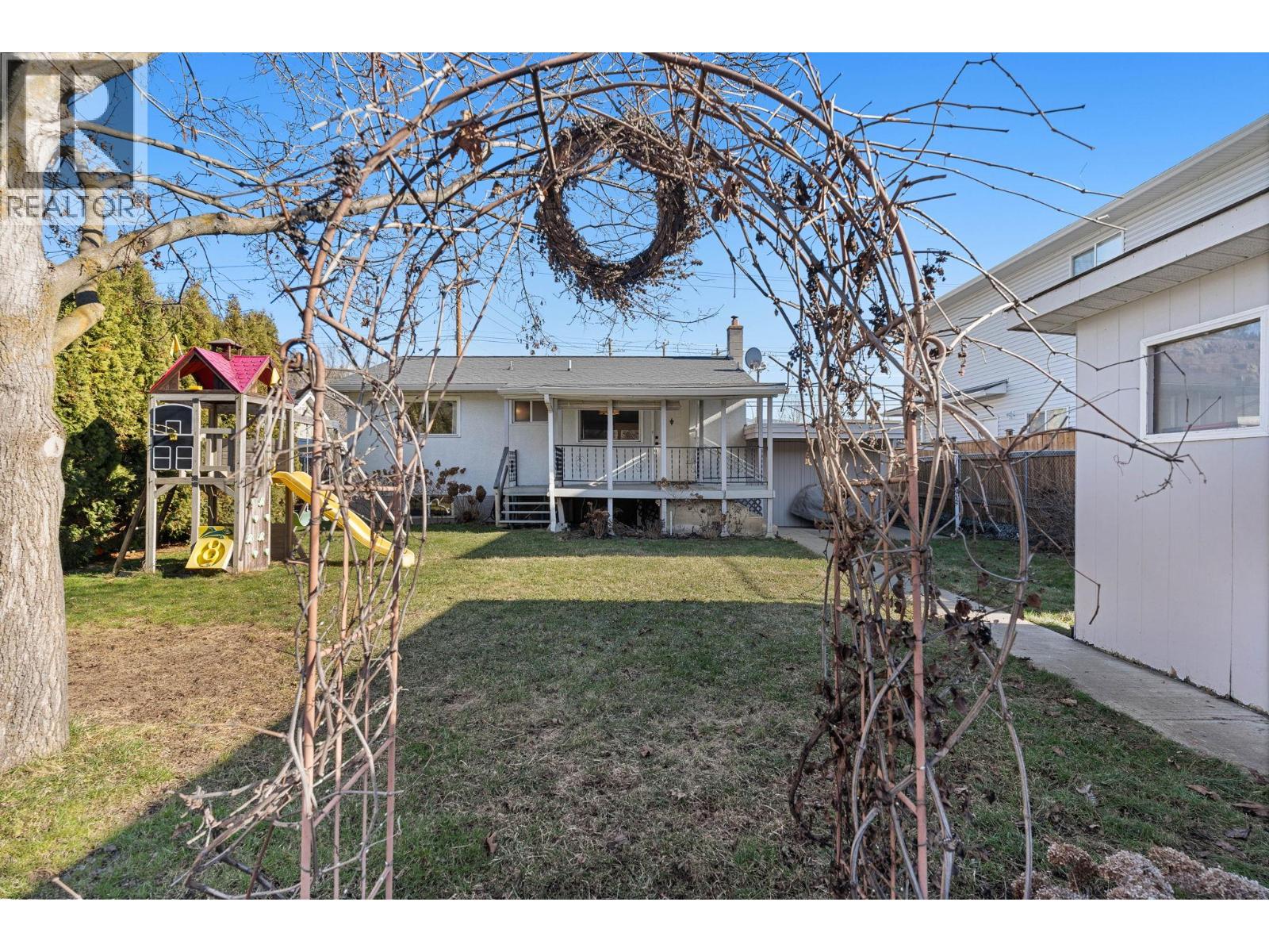 594 Snowsell Street N, Kelowna, British Columbia  V1V 2C7 - Photo 26 - 10381638