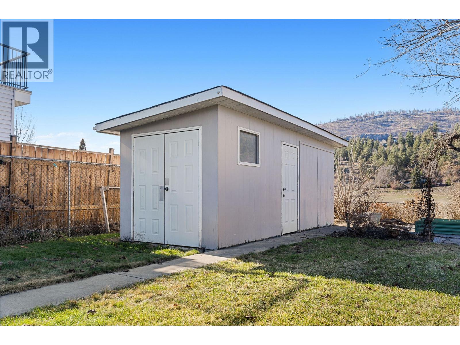 594 Snowsell Street N, Kelowna, British Columbia  V1V 2C7 - Photo 30 - 10381638