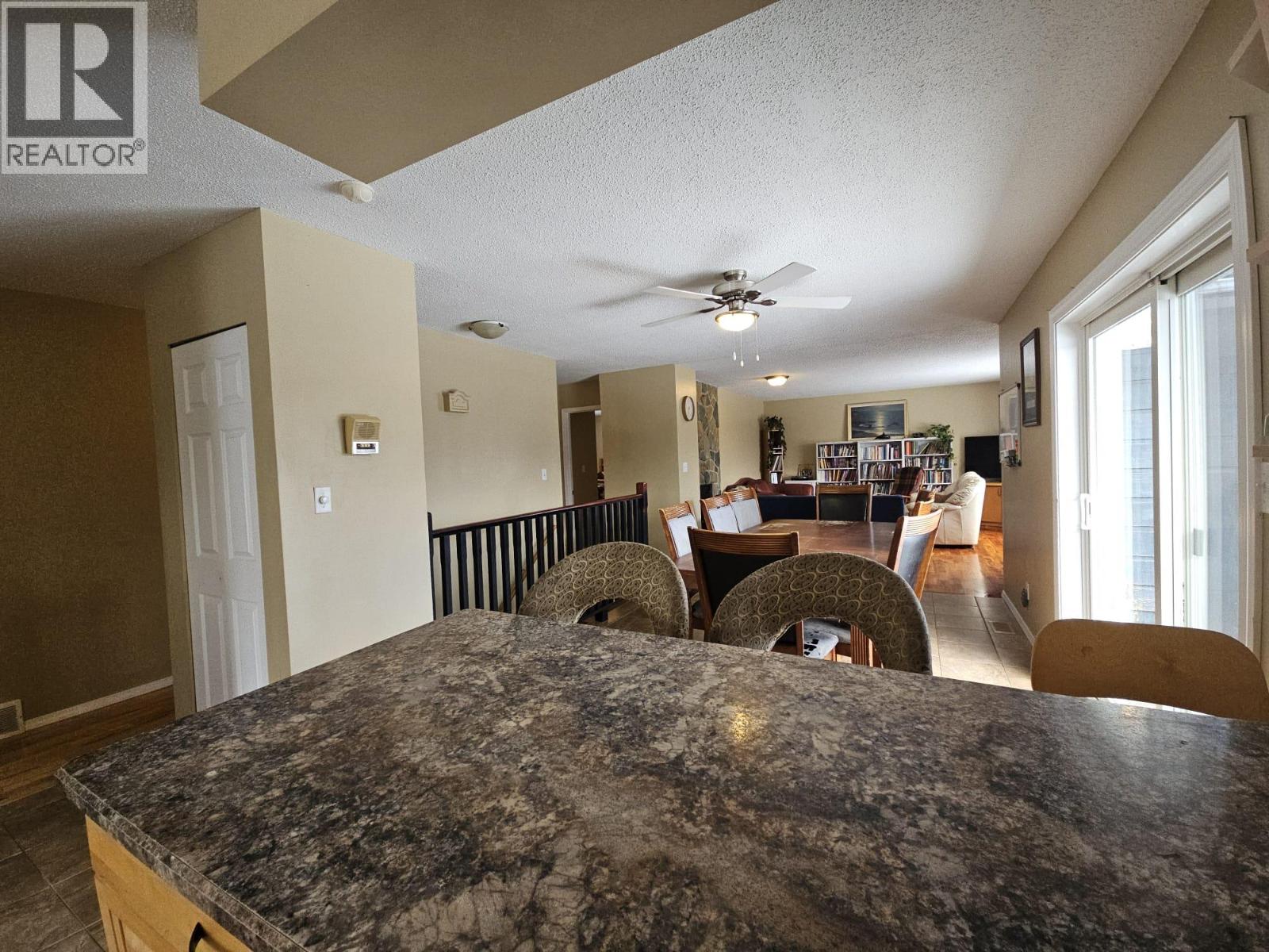 6128 Kurjata Road, Chetwynd, British Columbia  V0C 1J0 - Photo 17 - 10381497