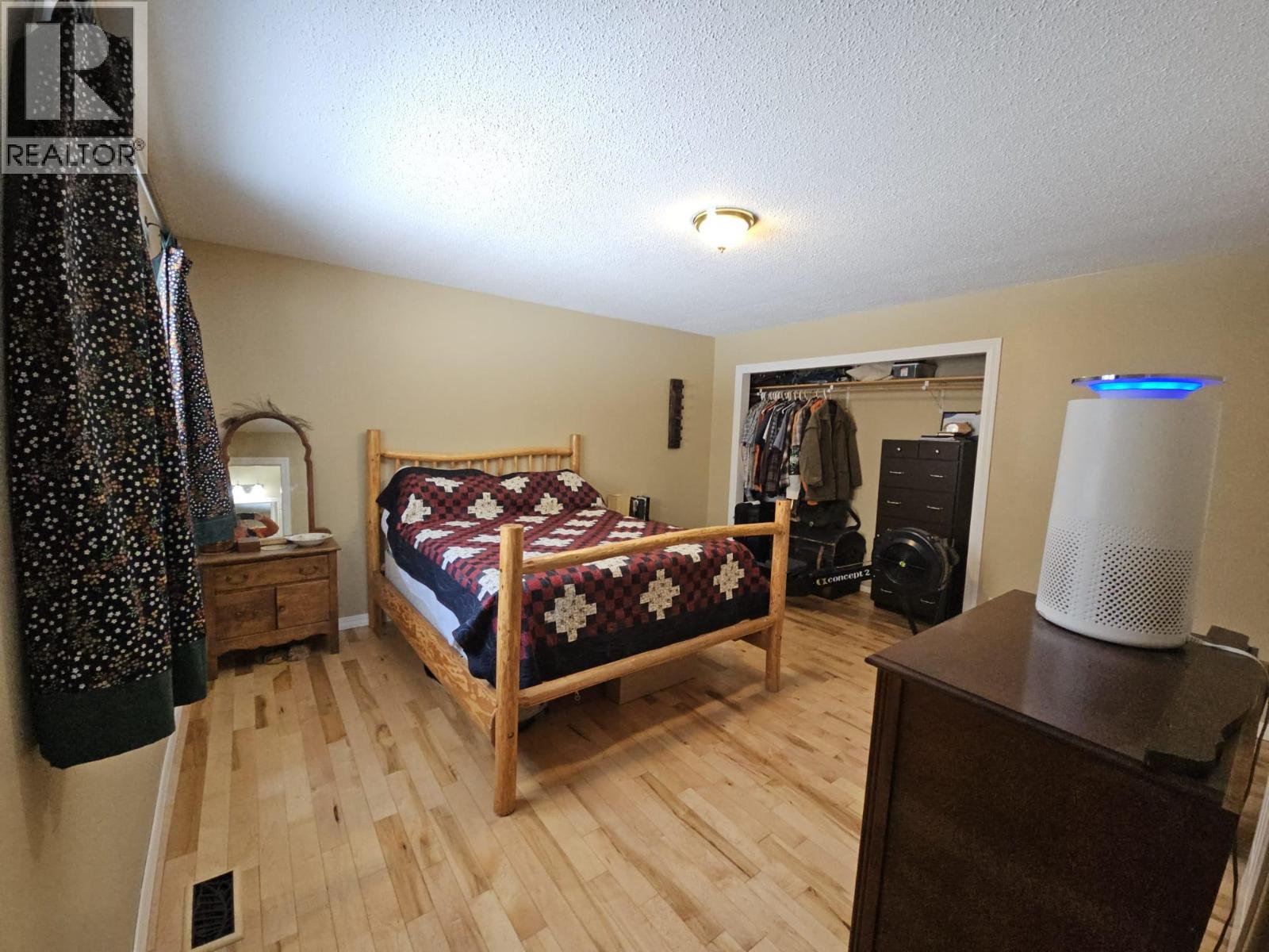 6128 Kurjata Road, Chetwynd, British Columbia  V0C 1J0 - Photo 26 - 10381497