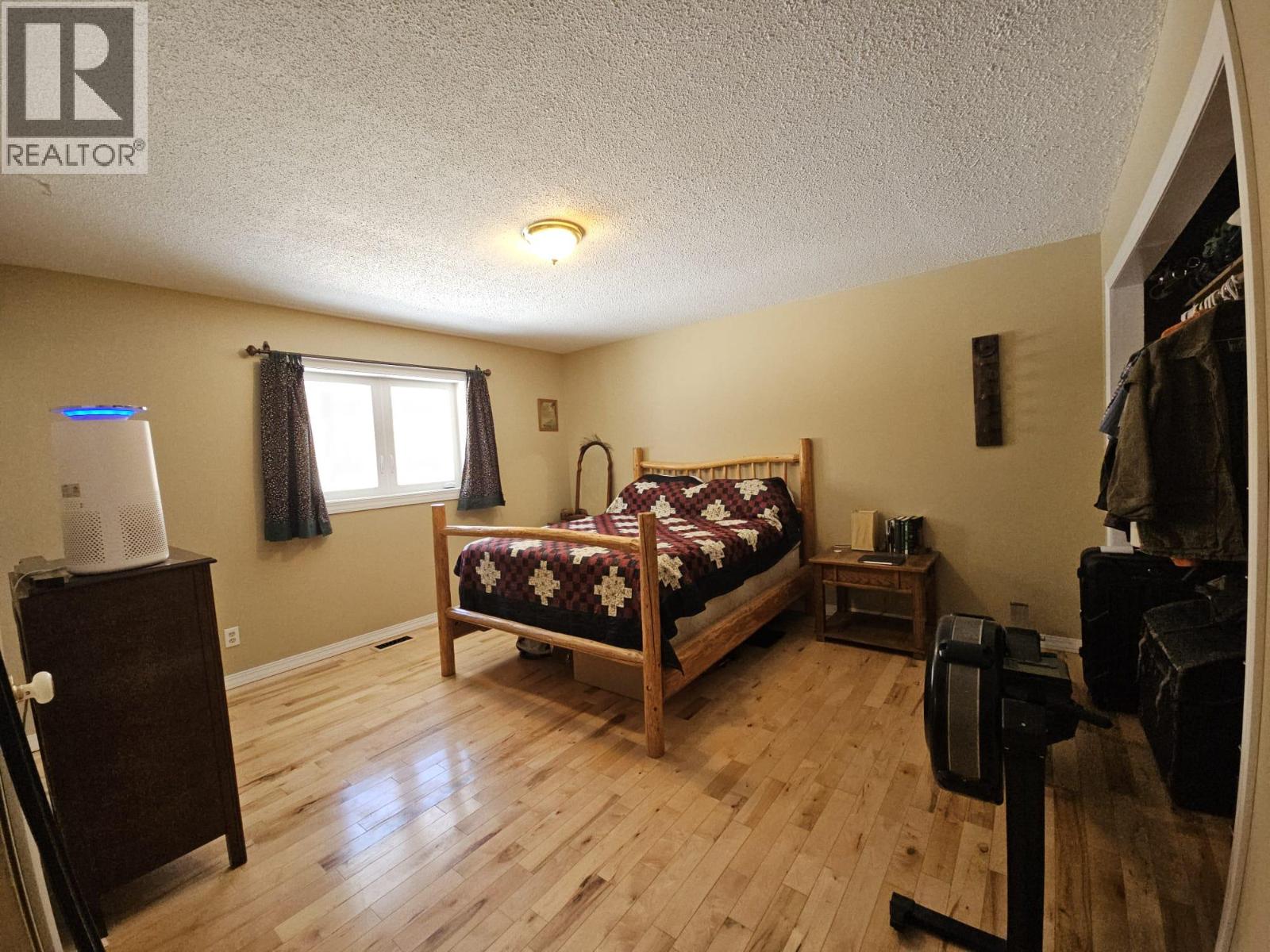 6128 Kurjata Road, Chetwynd, British Columbia  V0C 1J0 - Photo 27 - 10381497