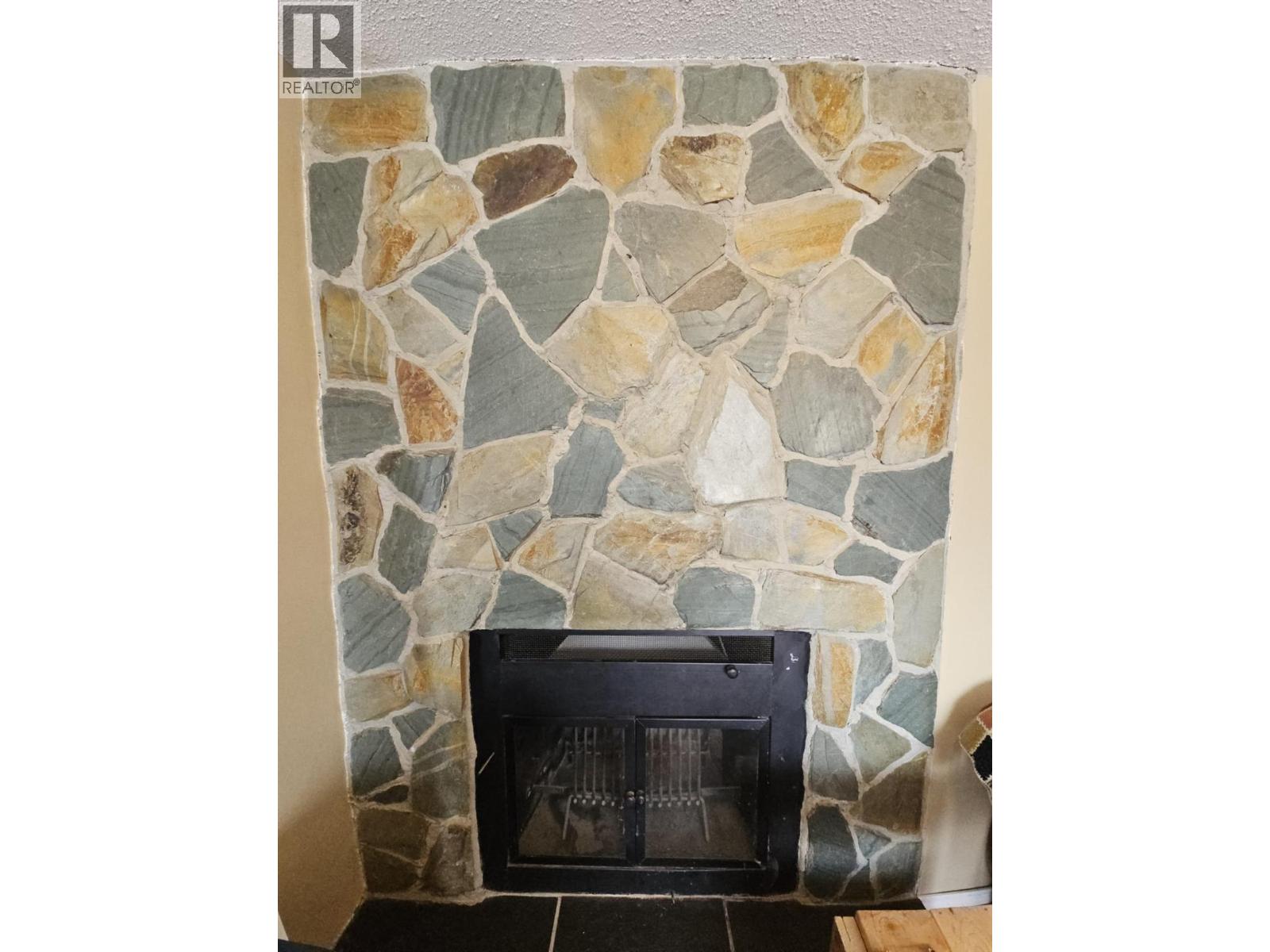 6128 Kurjata Road, Chetwynd, British Columbia  V0C 1J0 - Photo 8 - 10381497