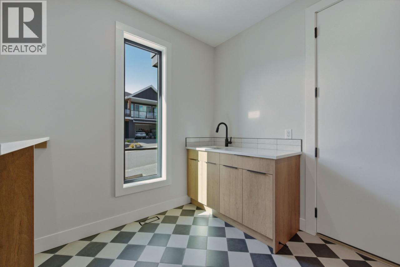 1120 Collinson Court, Kelowna, British Columbia  V1W 0C3 - Photo 19 - 10381747