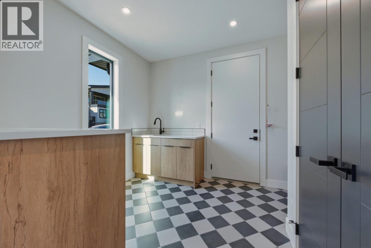 1120 Collinson Court, Kelowna, British Columbia  V1W 0C3 - Photo 20 - 10381747