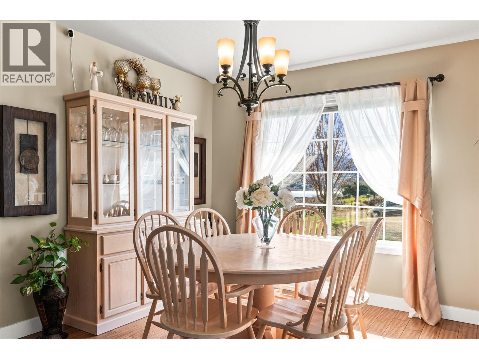 130 Overlook Place, Spallumcheen, British Columbia  V1H 1X1 - Photo 11 - 10381630