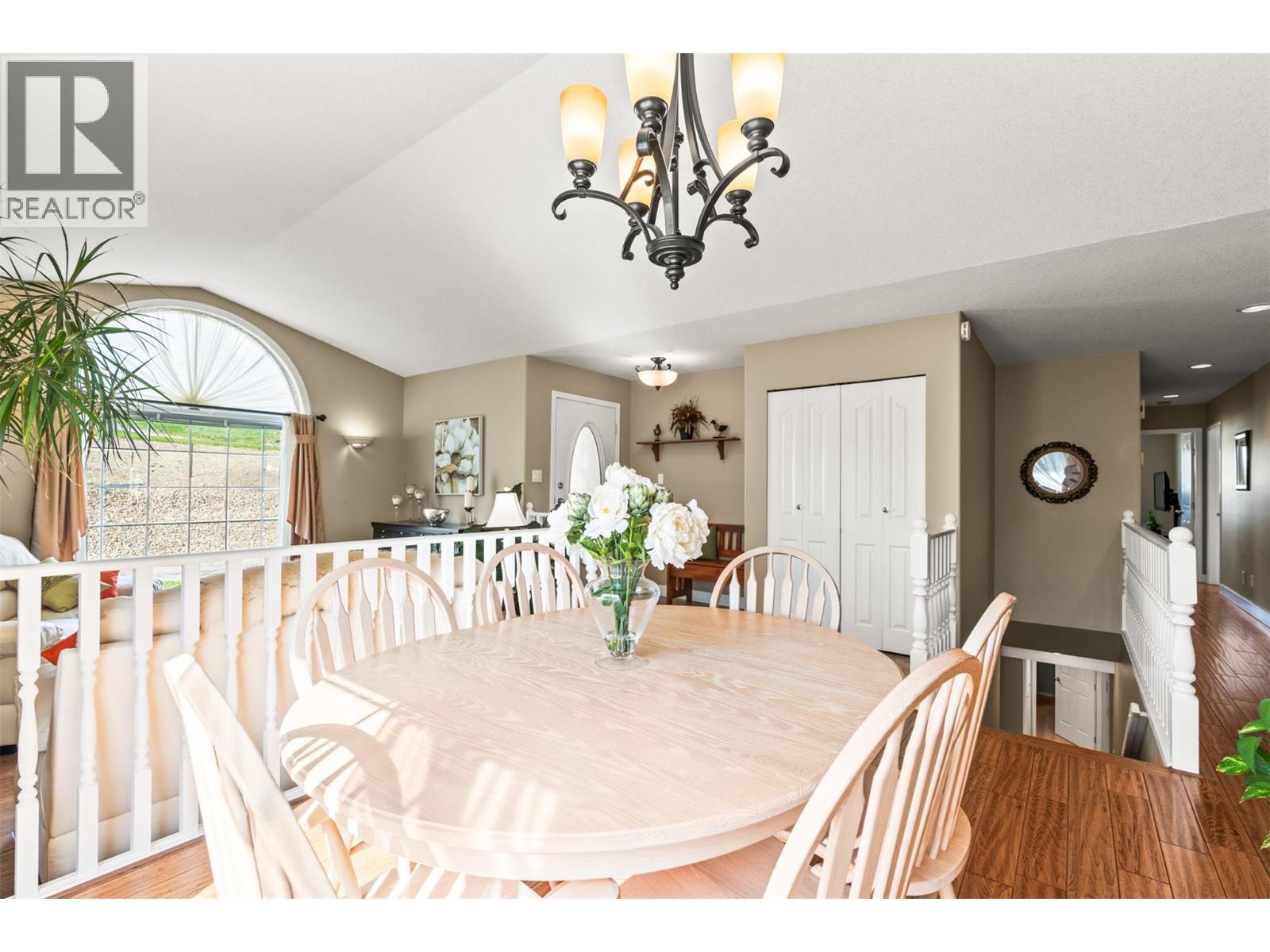 130 Overlook Place, Spallumcheen, British Columbia  V1H 1X1 - Photo 12 - 10381630