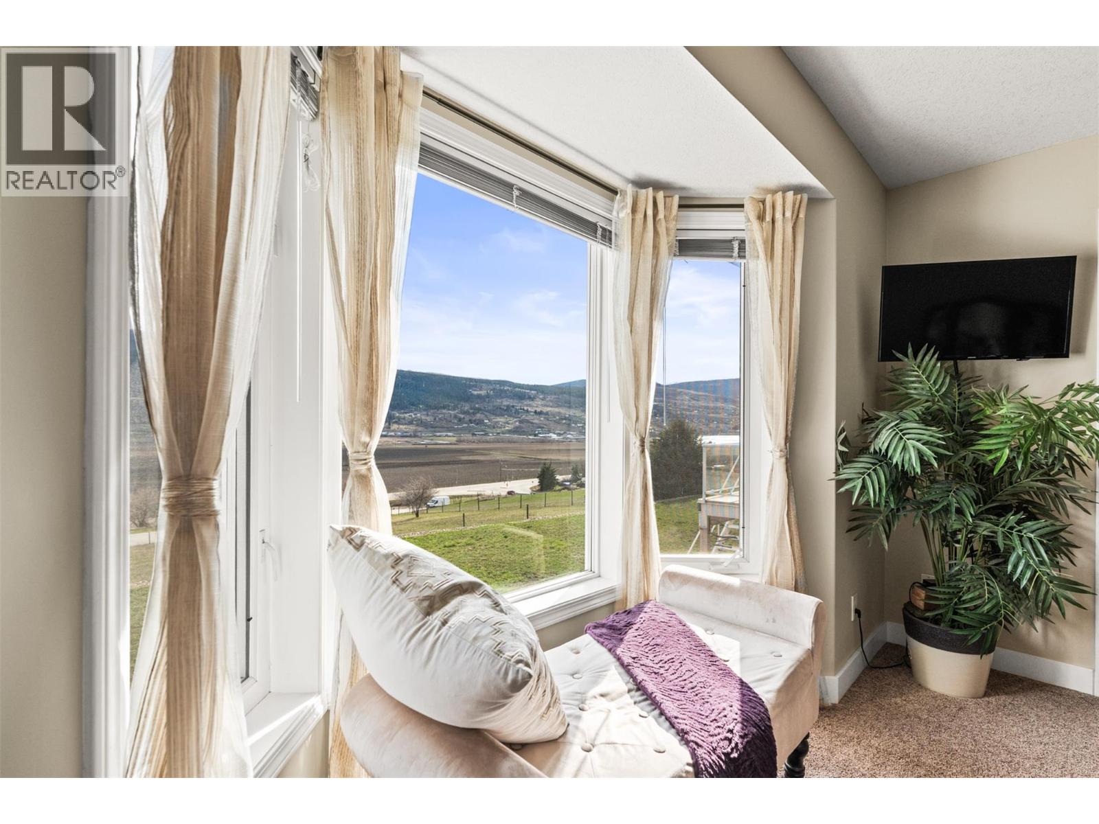 130 Overlook Place, Spallumcheen, British Columbia  V1H 1X1 - Photo 31 - 10381630