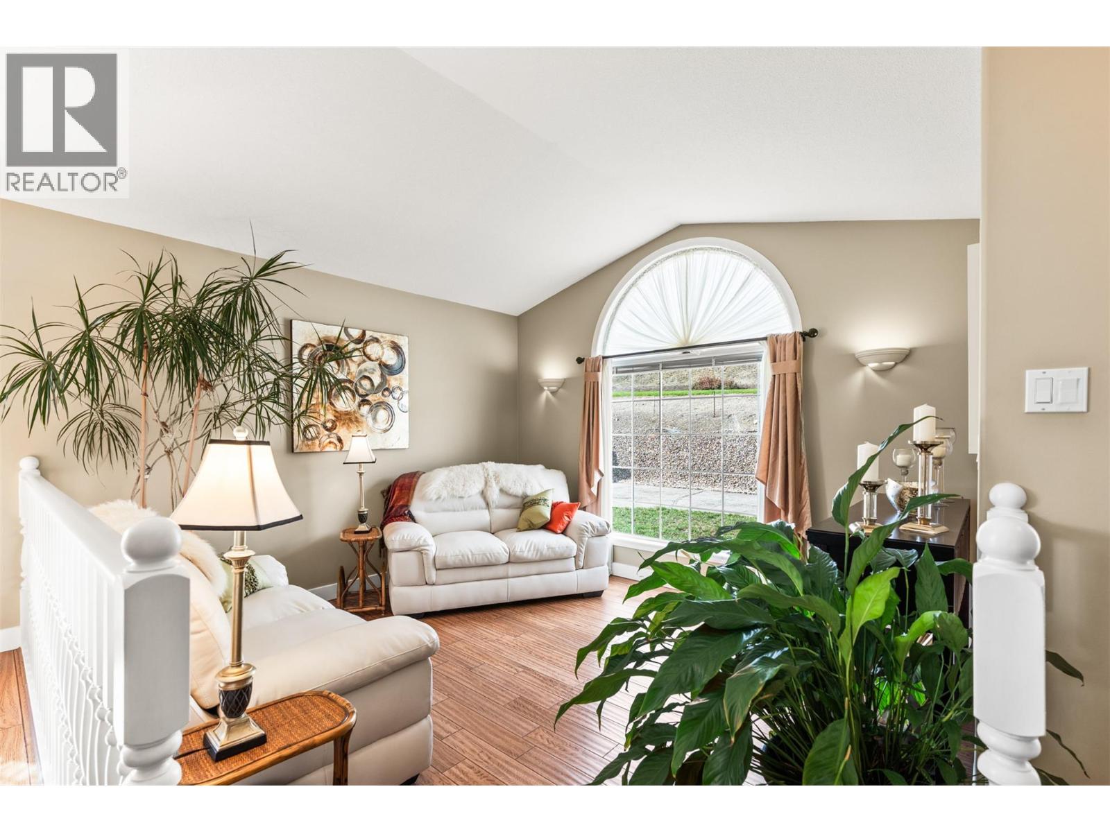 130 Overlook Place, Spallumcheen, British Columbia  V1H 1X1 - Photo 8 - 10381630