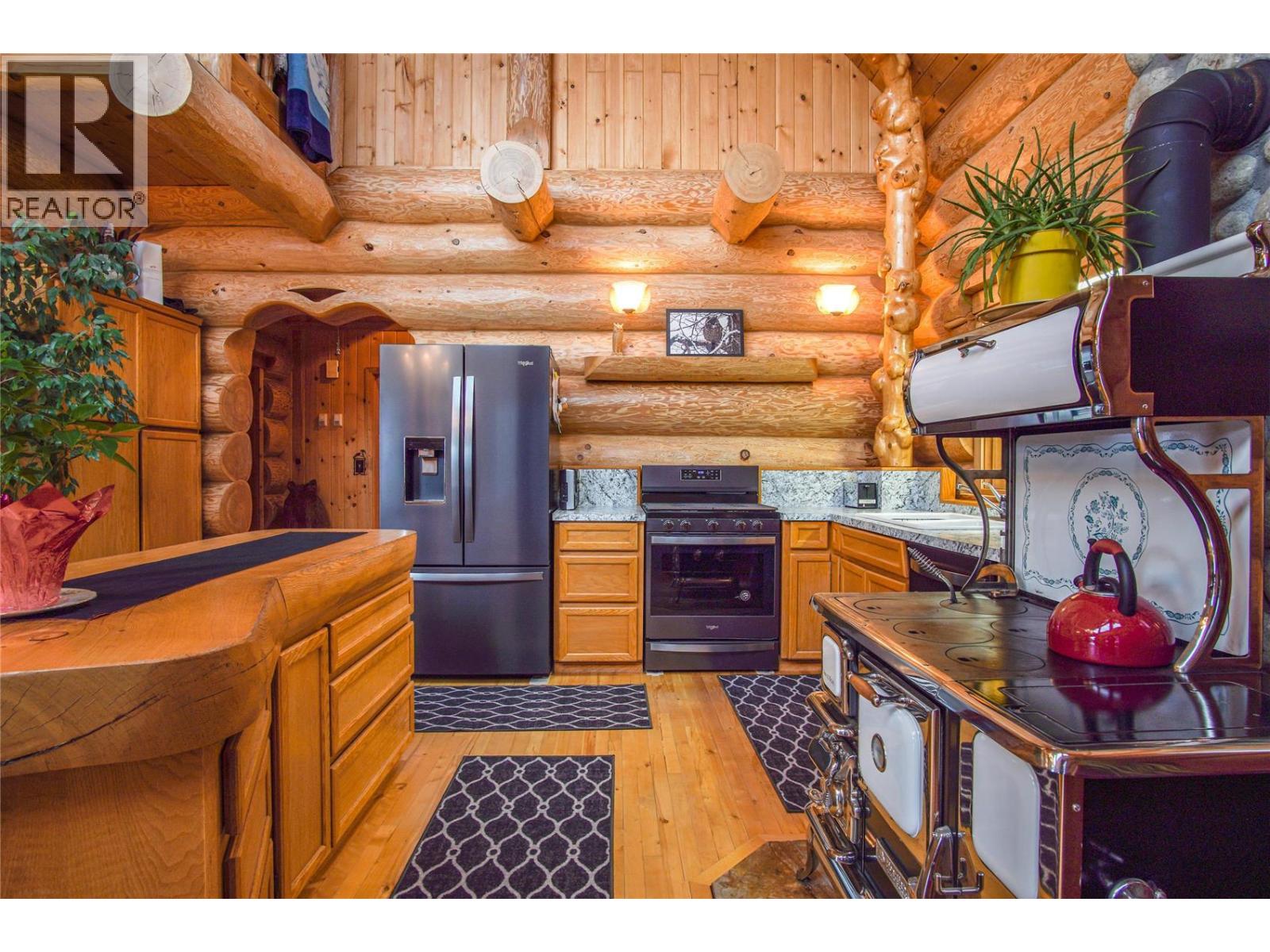 20 Valeview Road, Lumby, British Columbia  V0E 2G1 - Photo 25 - 10381738