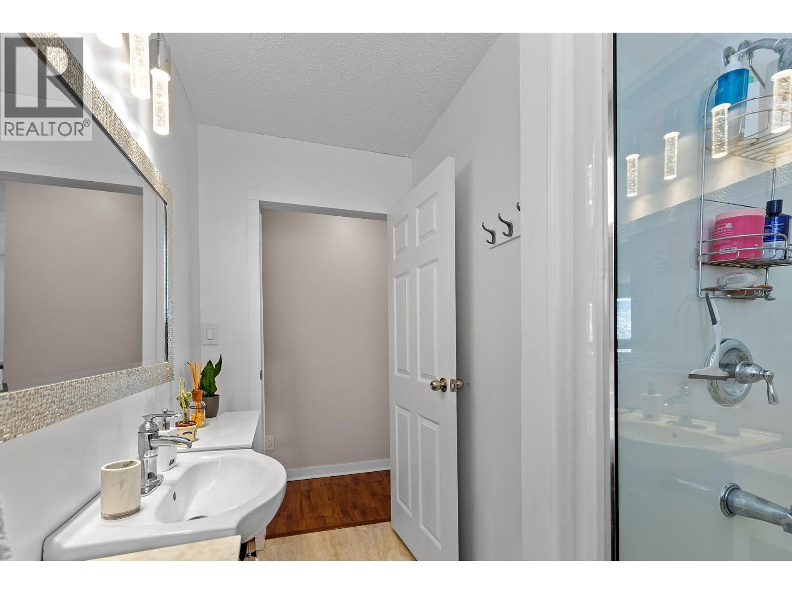 136 Stepping Stones Crescent, Spallumcheen, British Columbia  V1H 1X2 - Photo 28 - 10381706