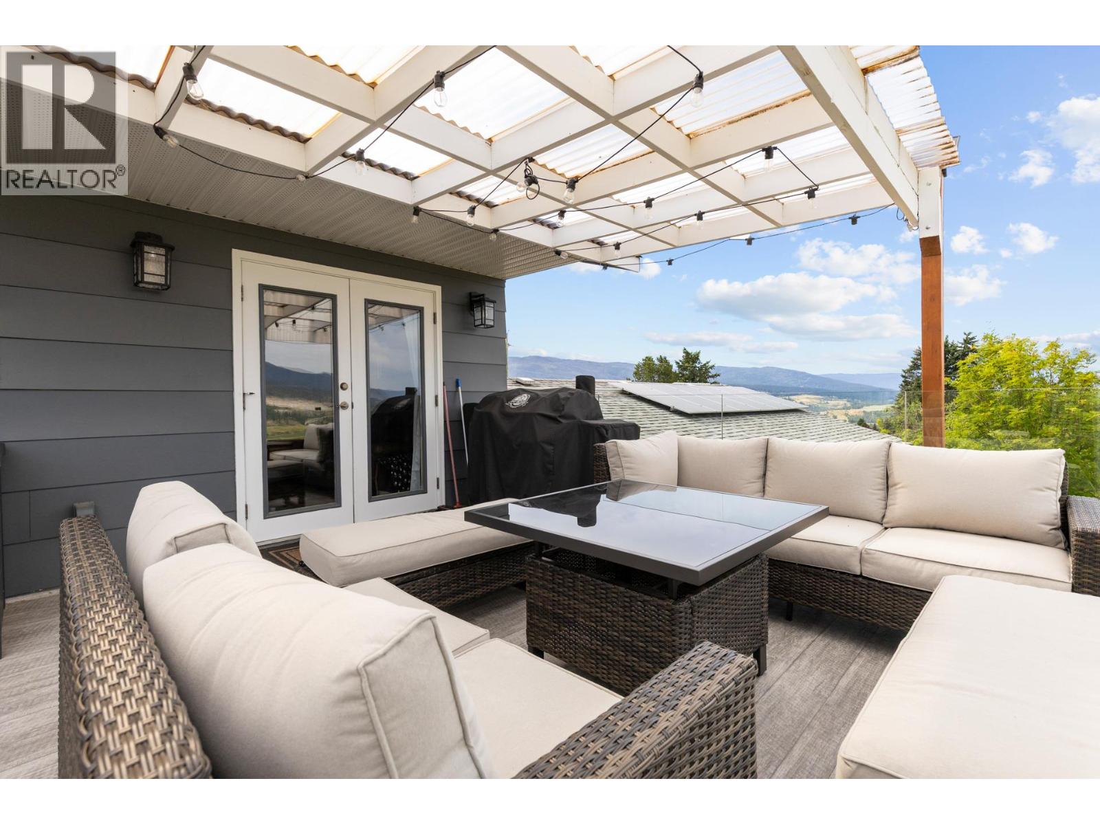 136 Stepping Stones Crescent, Spallumcheen, British Columbia  V1H 1X2 - Photo 30 - 10381706