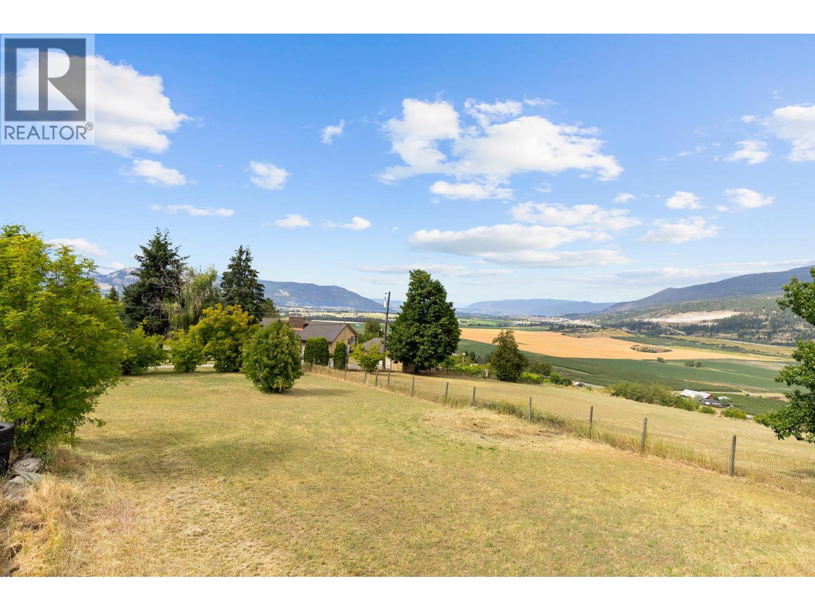 136 Stepping Stones Crescent, Spallumcheen, British Columbia  V1H 1X2 - Photo 32 - 10381706