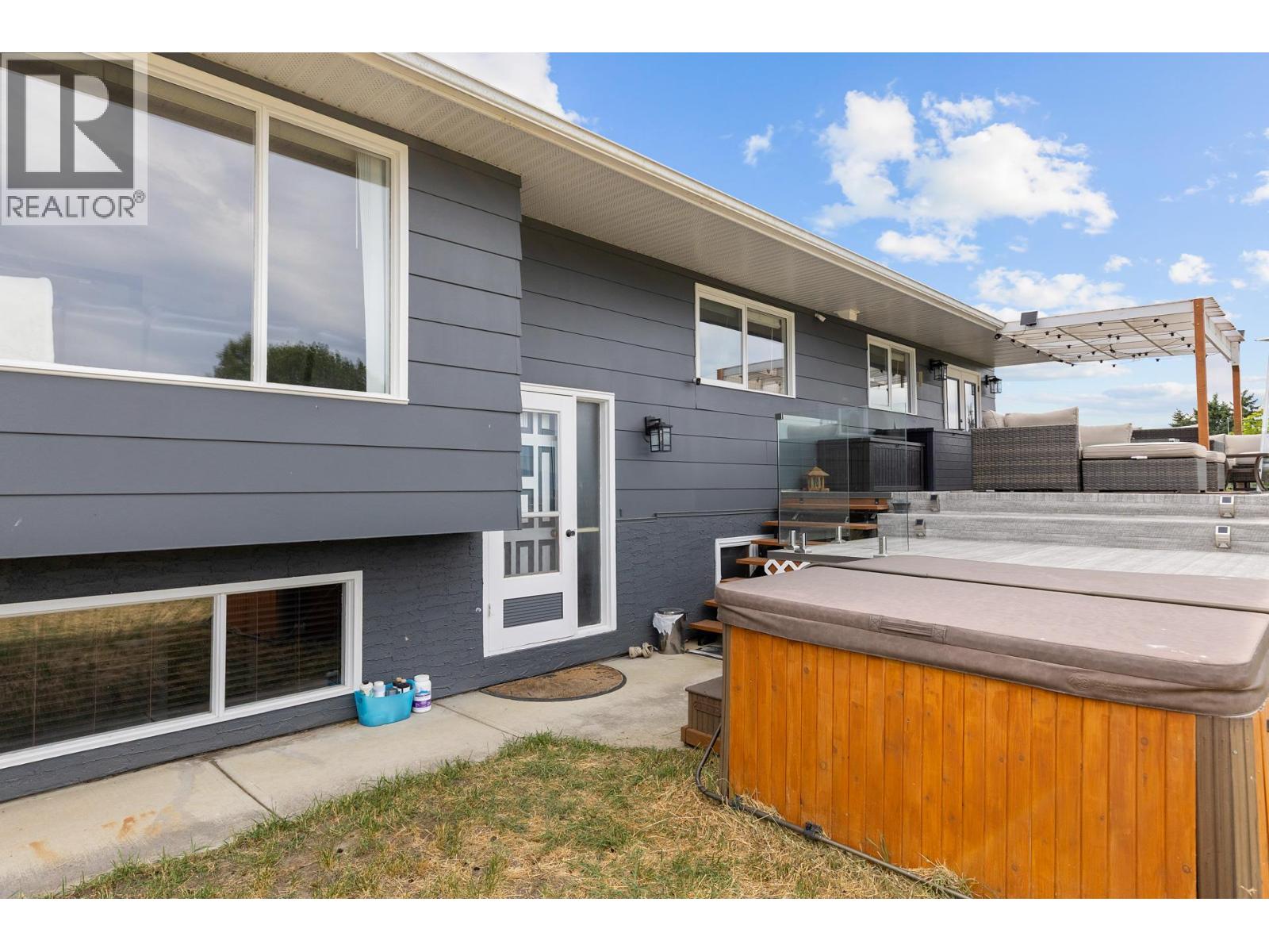 136 Stepping Stones Crescent, Spallumcheen, British Columbia  V1H 1X2 - Photo 51 - 10381706