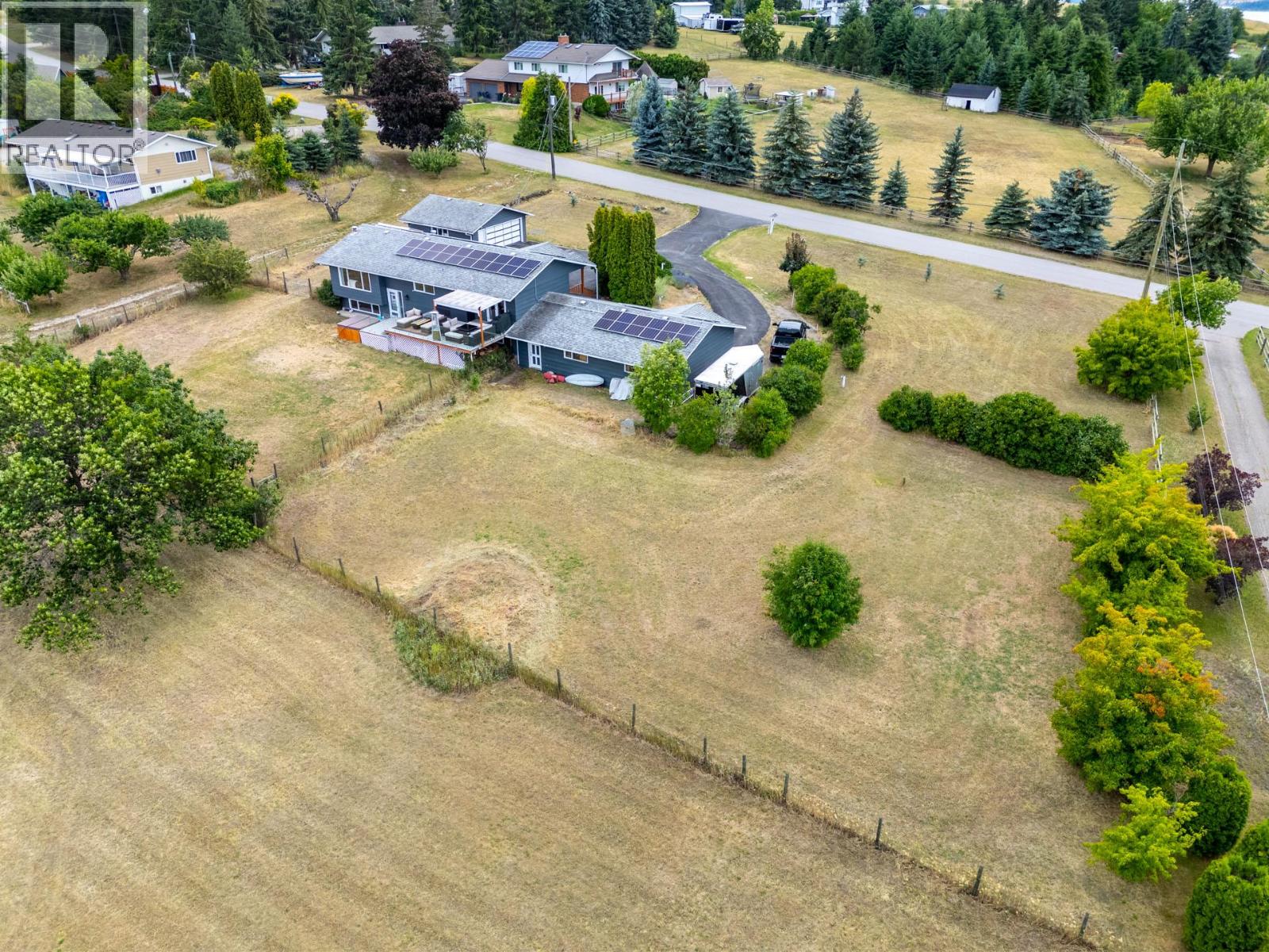 136 Stepping Stones Crescent, Spallumcheen, British Columbia  V1H 1X2 - Photo 63 - 10381706